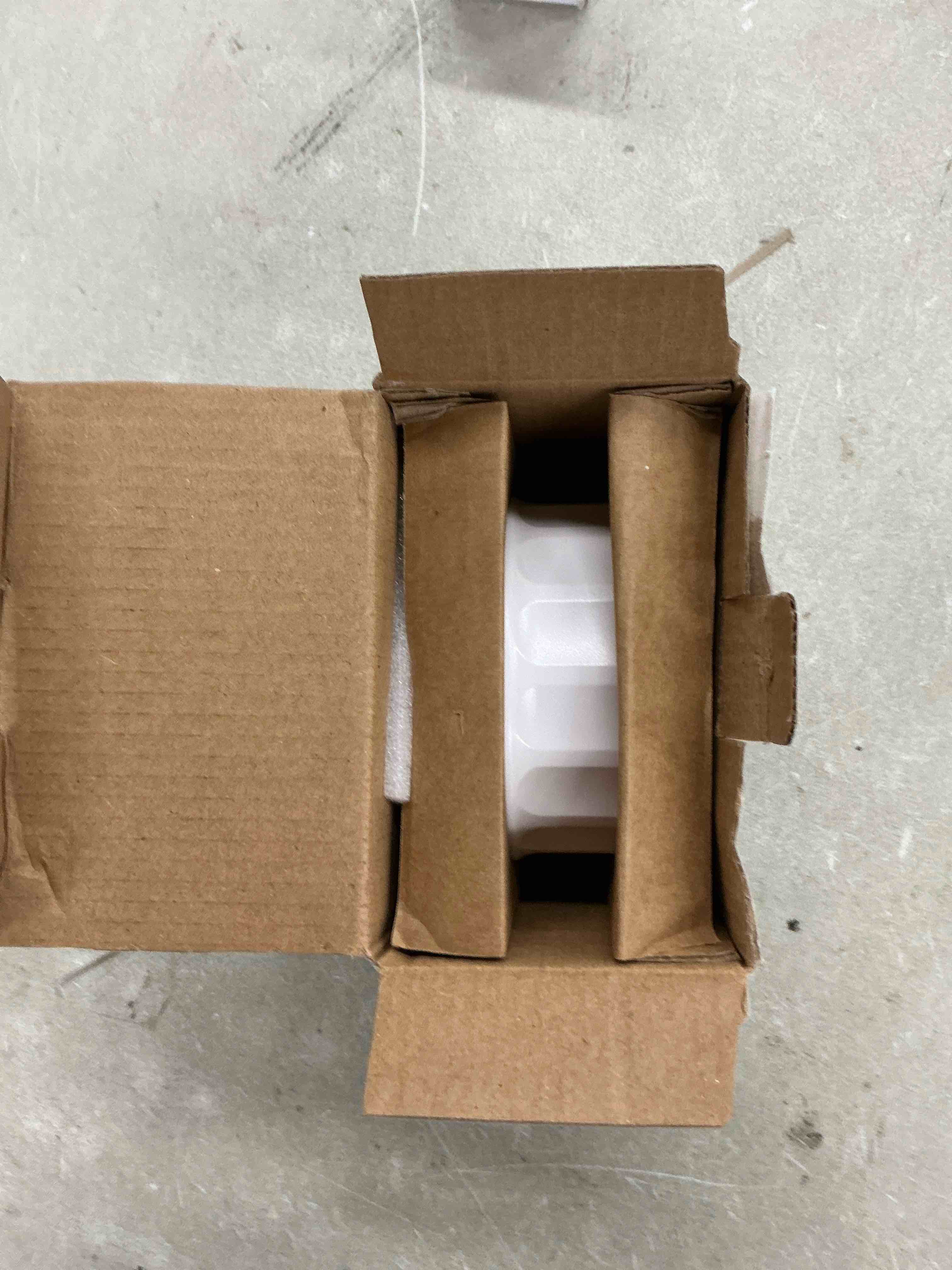 https://s3.amazonaws.com/lotting-images-prod/EmanualPiazza/PPE7048206_1788467809086.jpeg