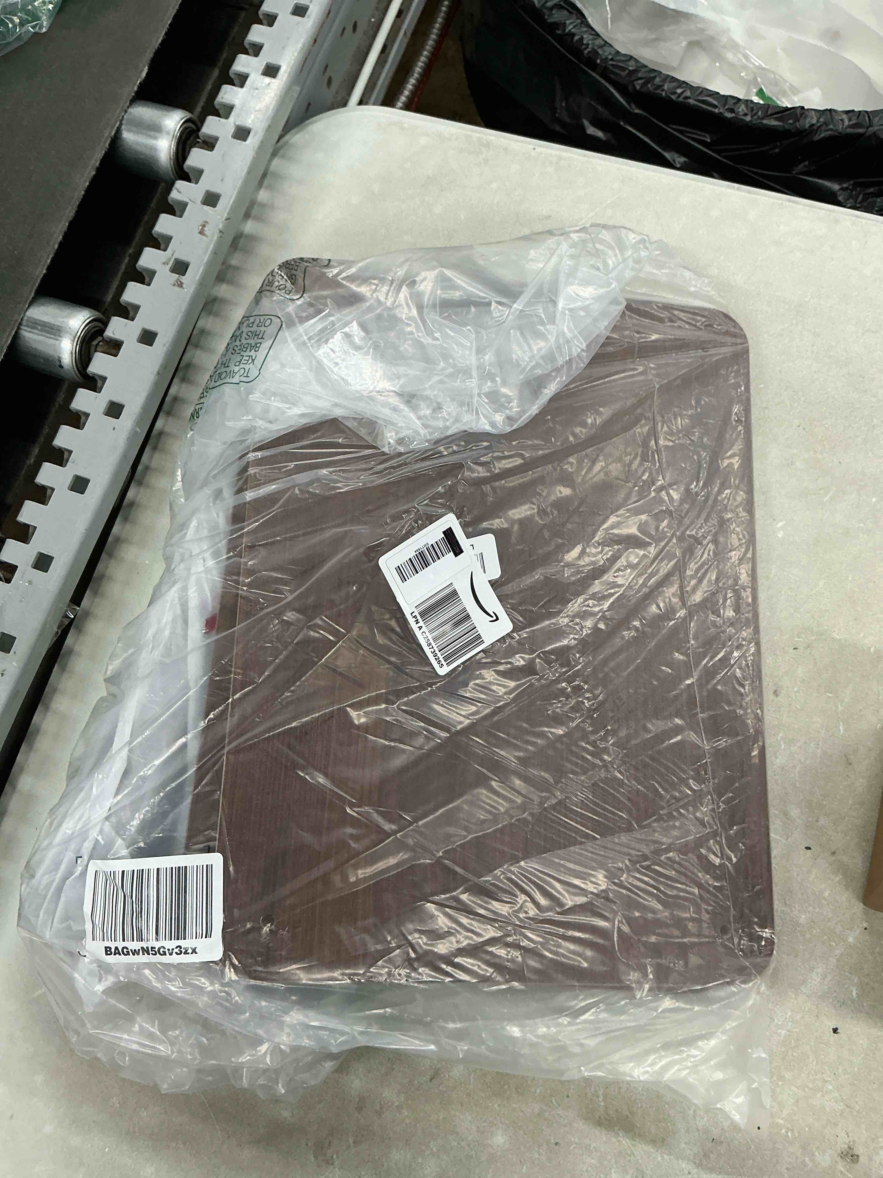 https://s3.amazonaws.com/lotting-images-prod/EmanualPiazza/PPE7049932_1789155710789.jpeg