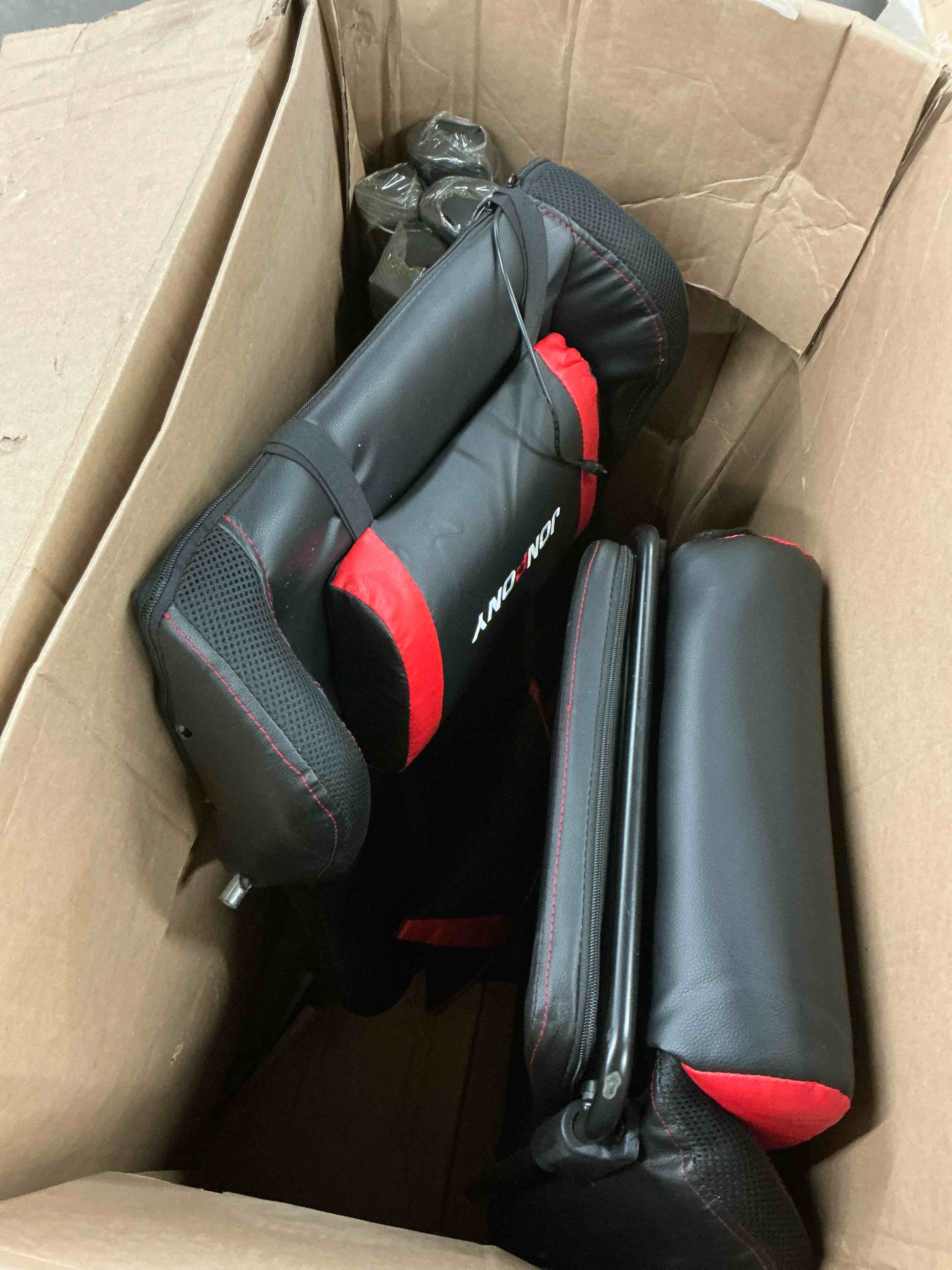 https://s3.amazonaws.com/lotting-images-prod/EmanualPiazza/PPE7051641_1789587985329.jpeg