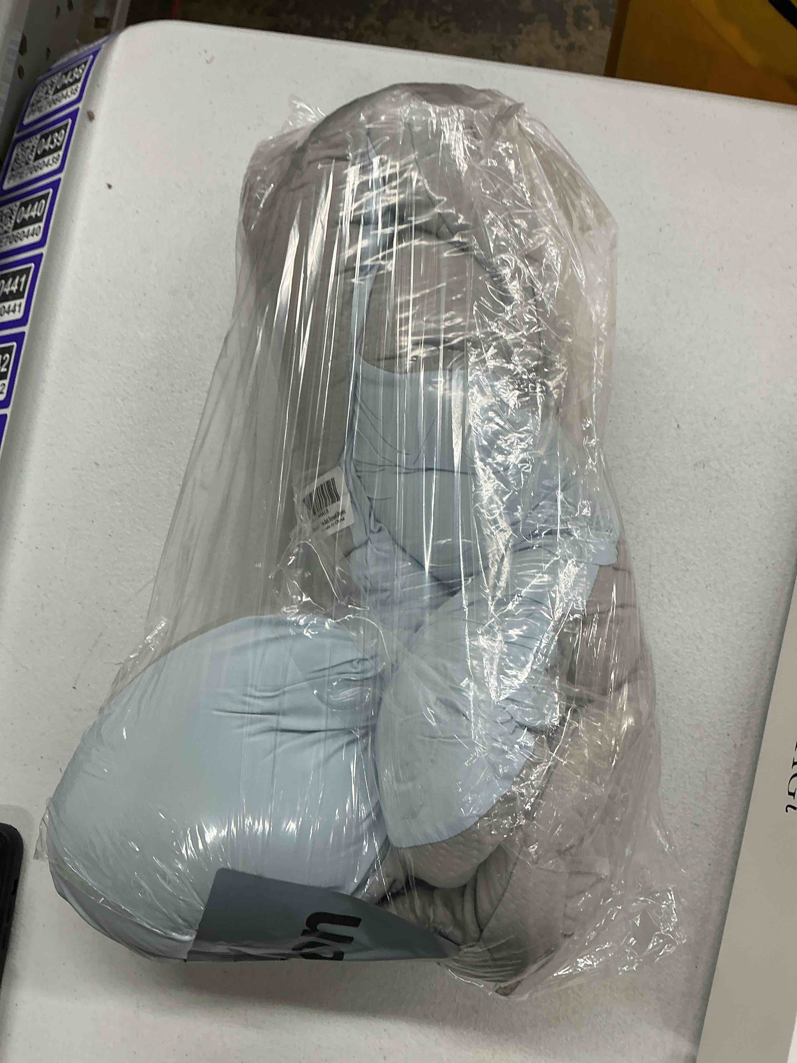 https://s3.amazonaws.com/lotting-images-prod/EmanualPiazza/PPE7060453_1789490576347.jpeg