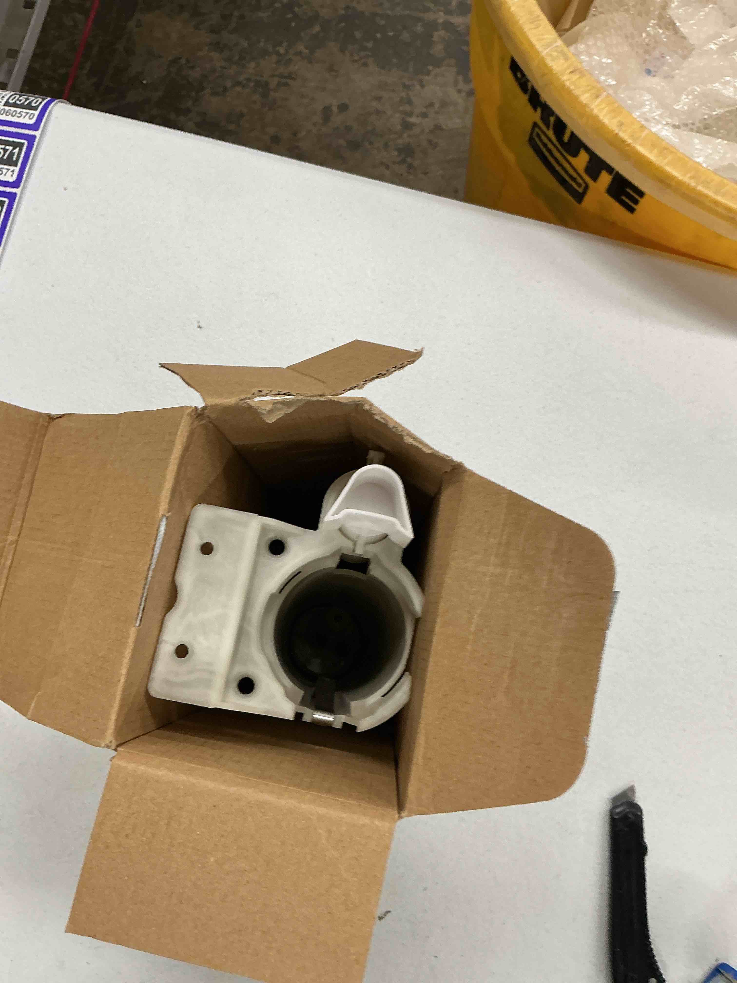 https://s3.amazonaws.com/lotting-images-prod/EmanualPiazza/PPE7060596_1789507597803.jpeg