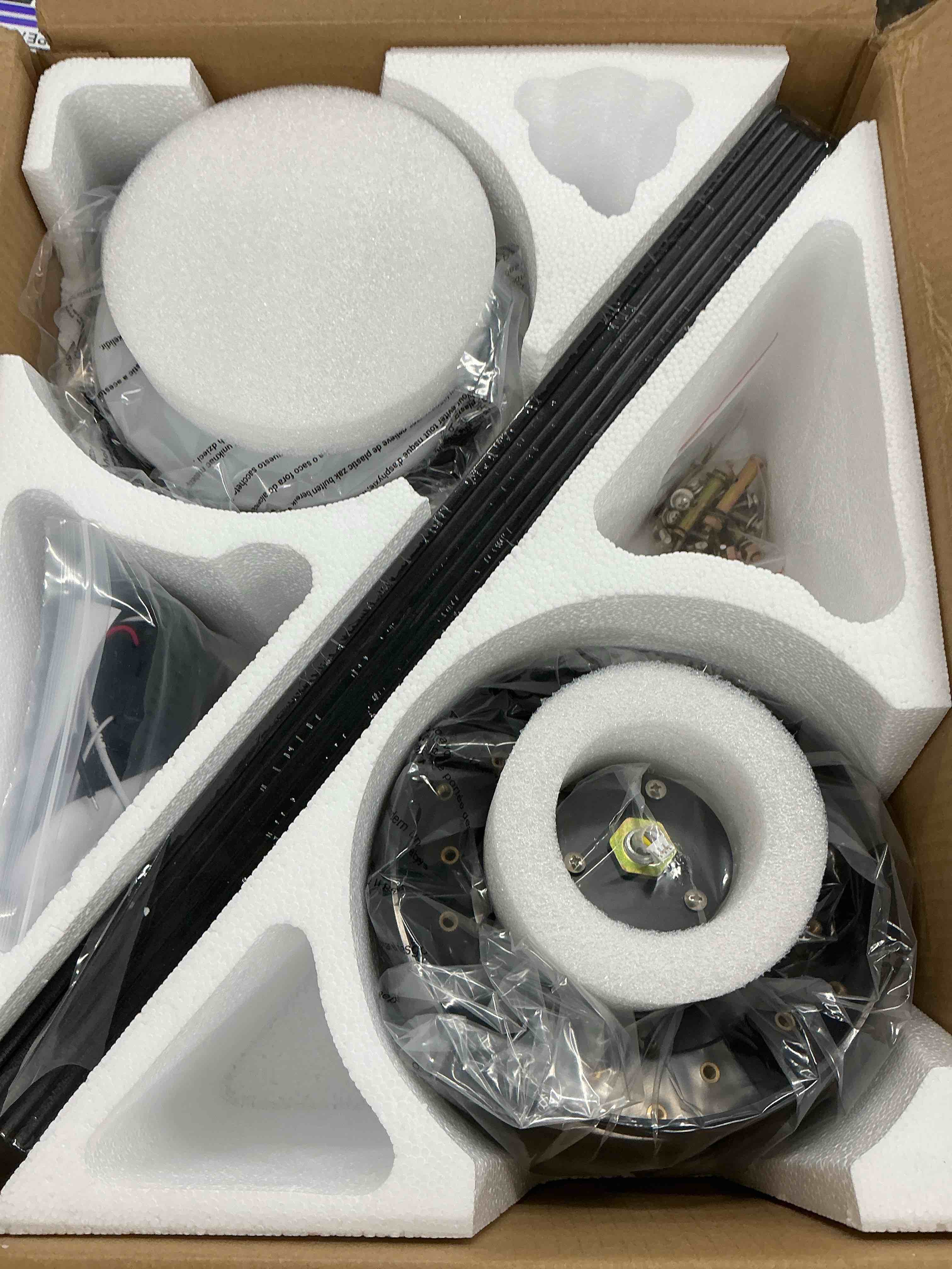 https://s3.amazonaws.com/lotting-images-prod/EmanualPiazza/PPE7065069_1789400306214.jpeg
