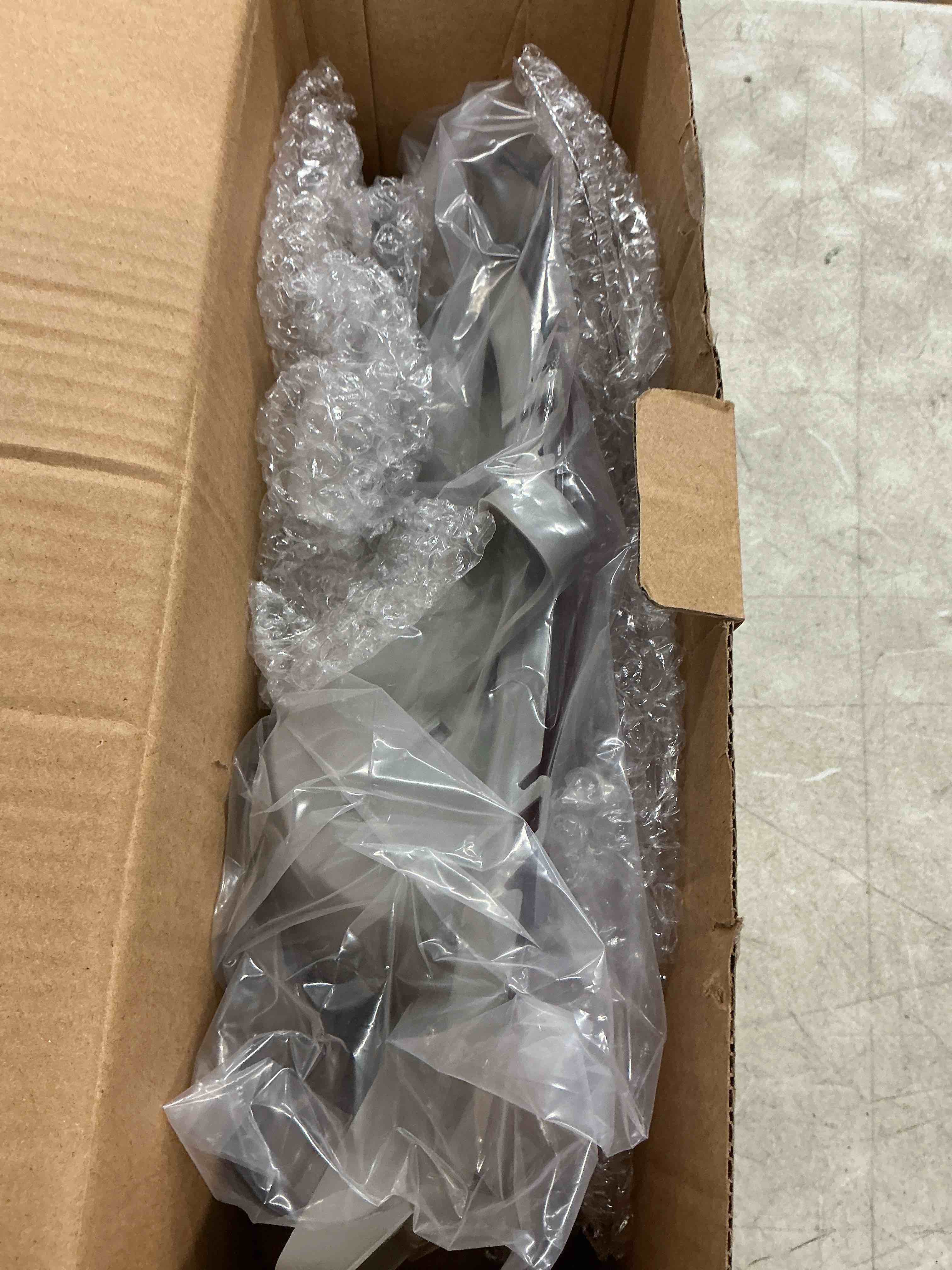 https://s3.amazonaws.com/lotting-images-prod/EmanualPiazza/PPE7065328_1789412757929.jpeg