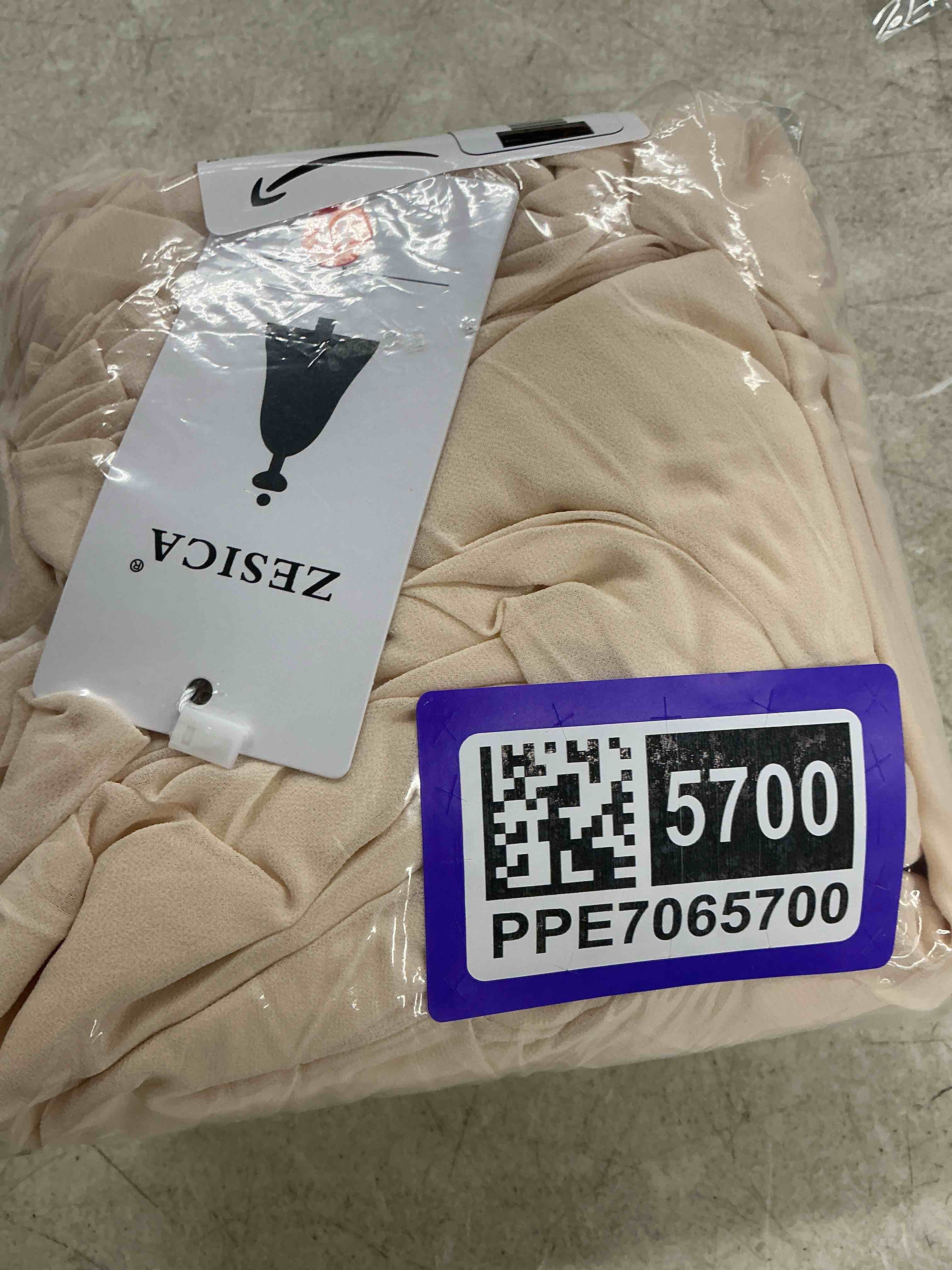 https://s3.amazonaws.com/lotting-images-prod/EmanualPiazza/PPE7065700_1789496393589.jpeg