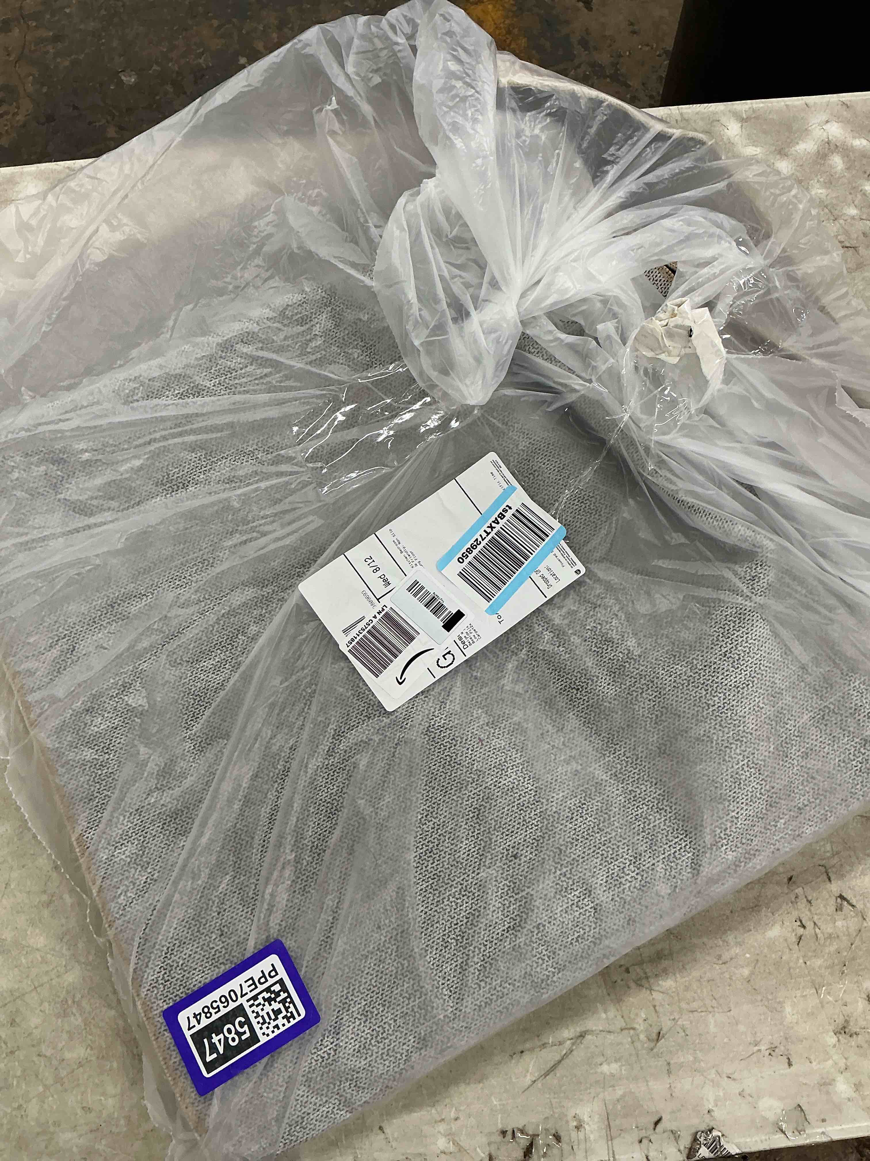 https://s3.amazonaws.com/lotting-images-prod/EmanualPiazza/PPE7065847_1789498733718.jpeg