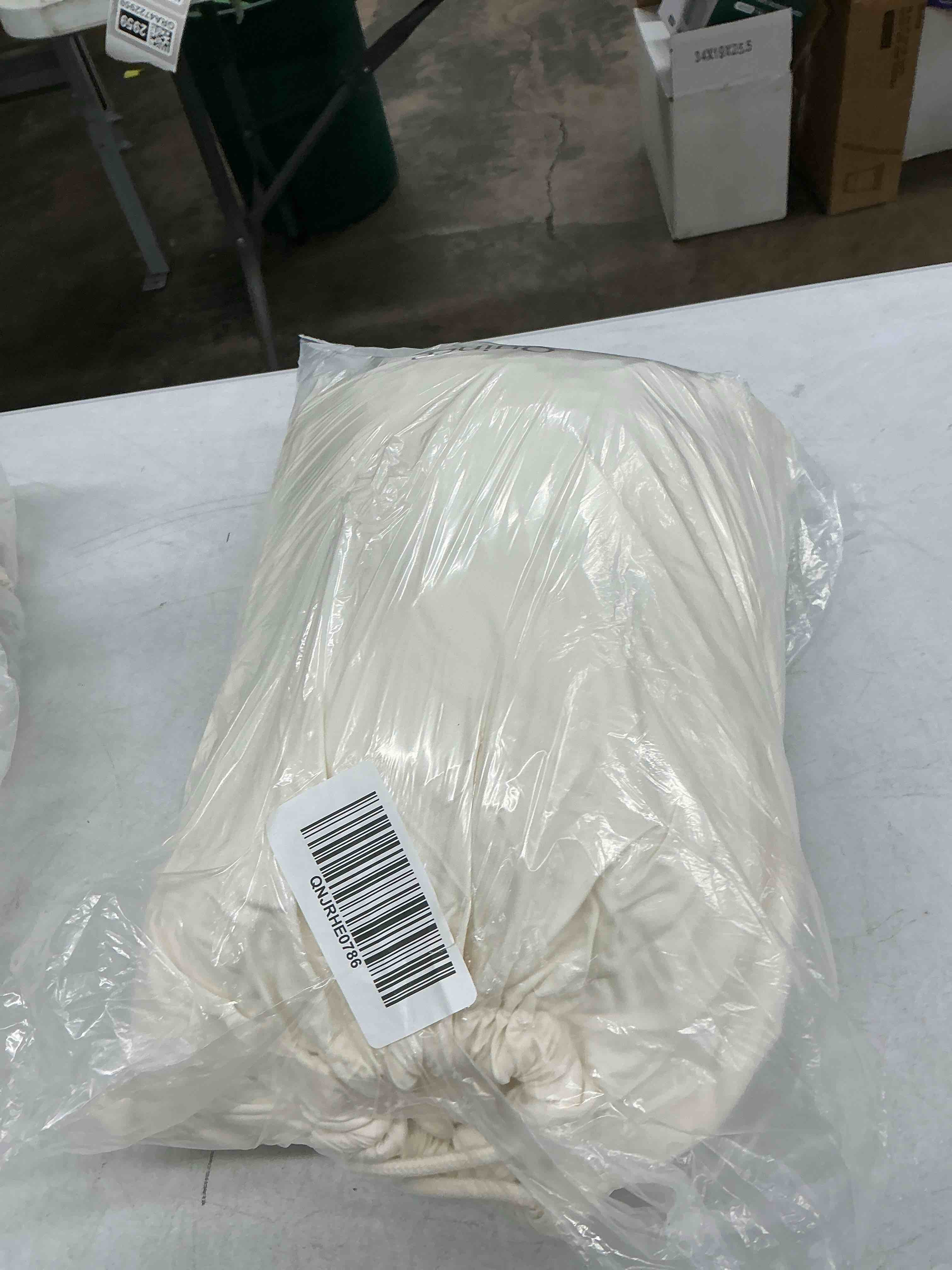 Condition photo showing Good Condition for quince bamboo deluxe bedding bundle, king, ivory