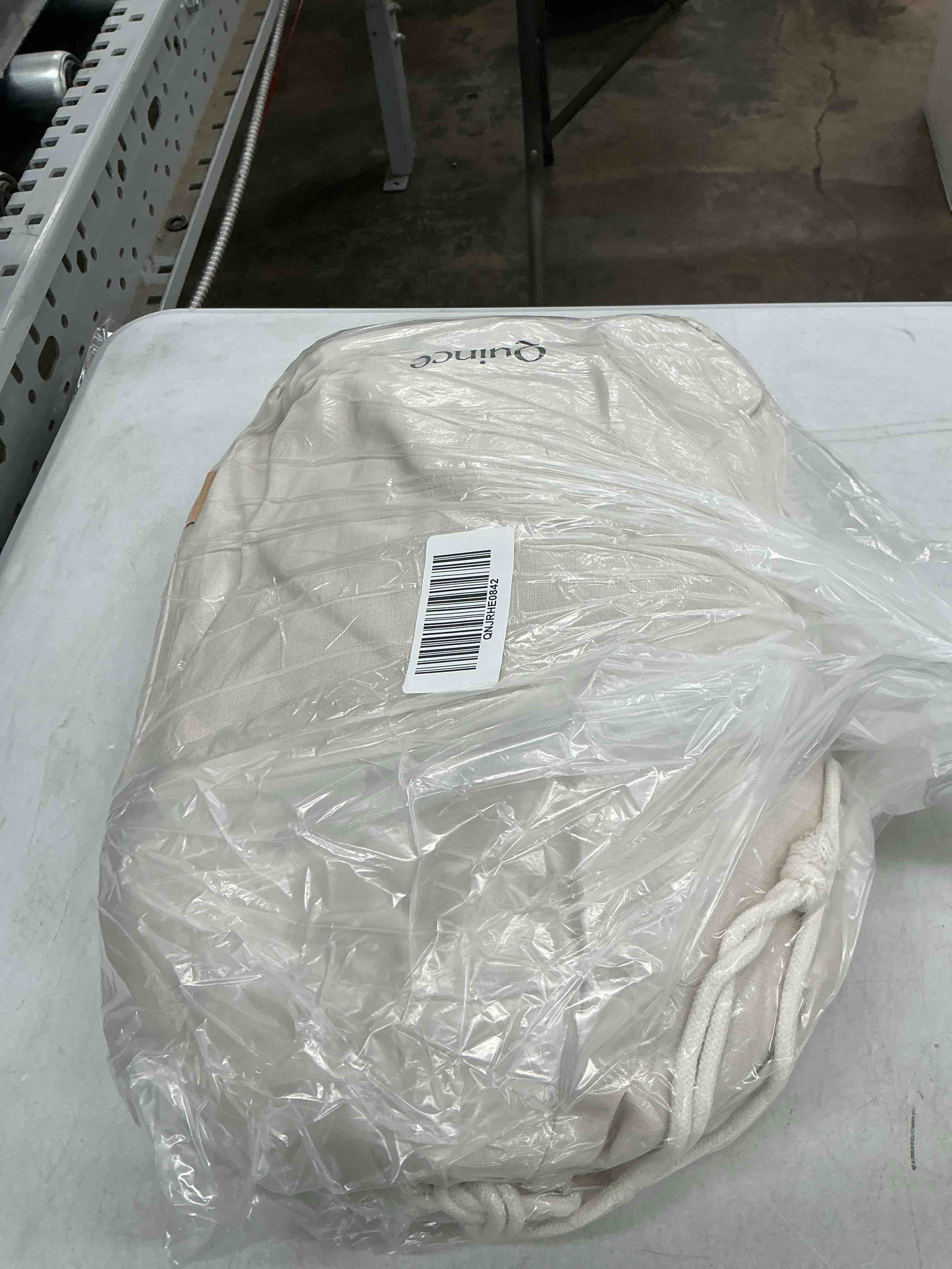 Condition photo showing Good Condition for quince european linen duvet cover set, king/cal king, sand