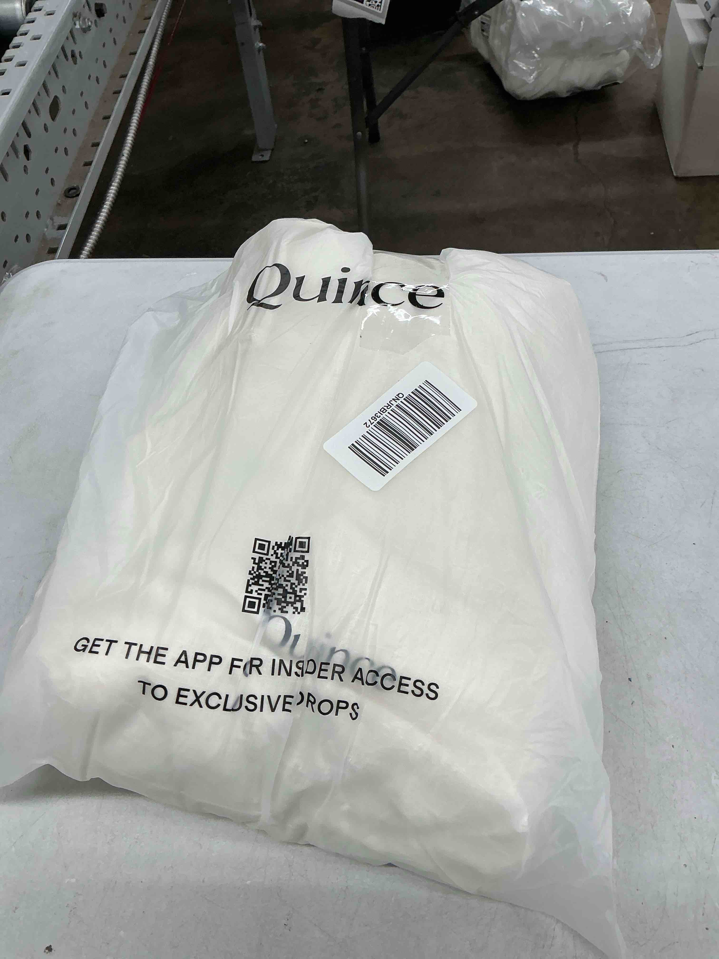 Condition photo showing Good Condition for  quince european linen duvet cover, king/cal king, ivory
