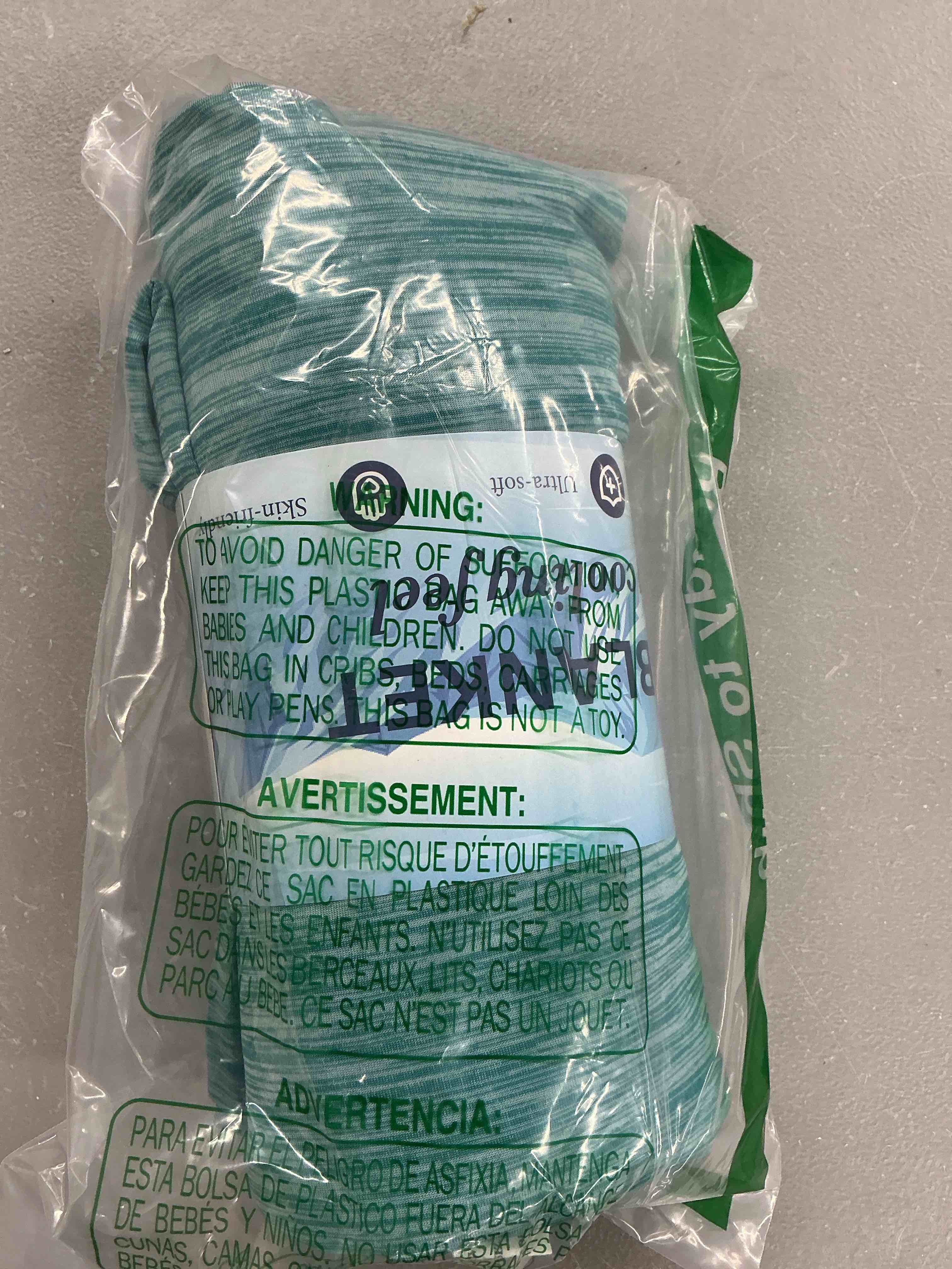 Condition photo showing New/Like New for kmuset cooling blanket twin (60"x80"), double sided summer cooling blankets for hot sleepers & night sweats, cool lightweight blanket for dorm room essentials, picnic, gifts for women aqua green aqua green twin-60"x 80"