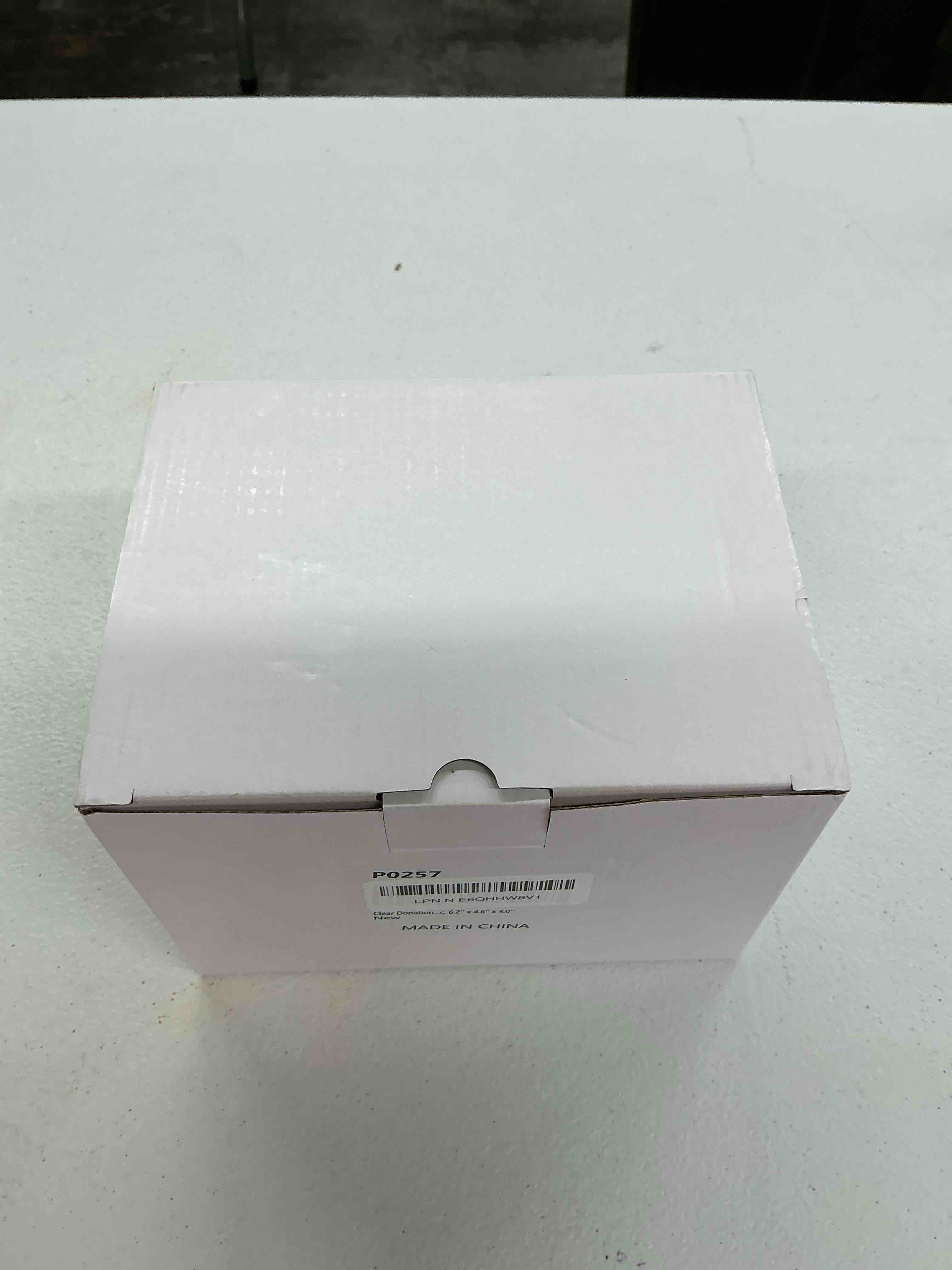 Condition photo showing New/Like New for kyodoled clear donation box for fundraising with lock & sign holder, valentines day, multi-use voting and raffle box, tip jar, secure storage, durable plastic, 6.2'' x 4.6'' x 4.0'' clear-ps-1p