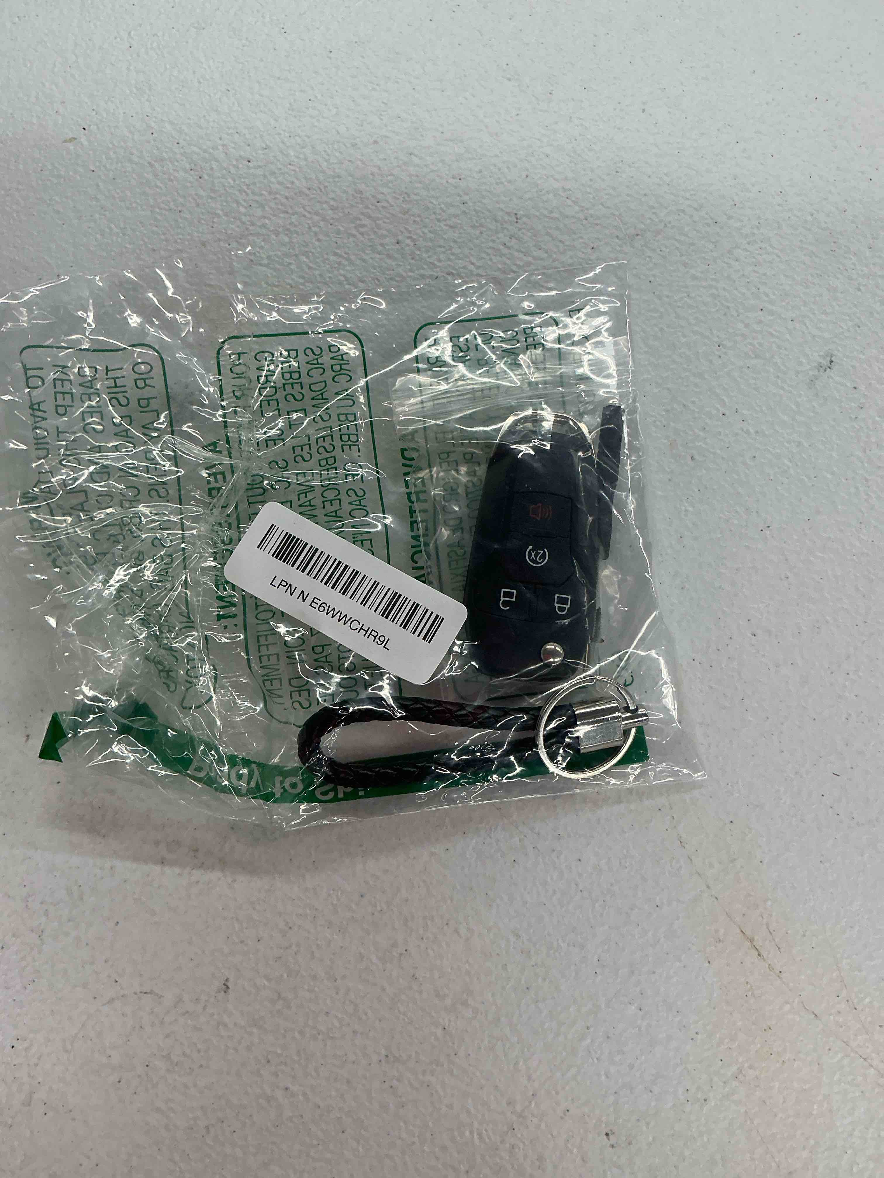 Condition photo showing Good Condition for supaland flip key fob shell case replacement fits for ford f150 f250 f350 f-150 f-250 bronco ranger raptor 2015-2022 4-button remote start key housing n5f-a08tda 164-r8134