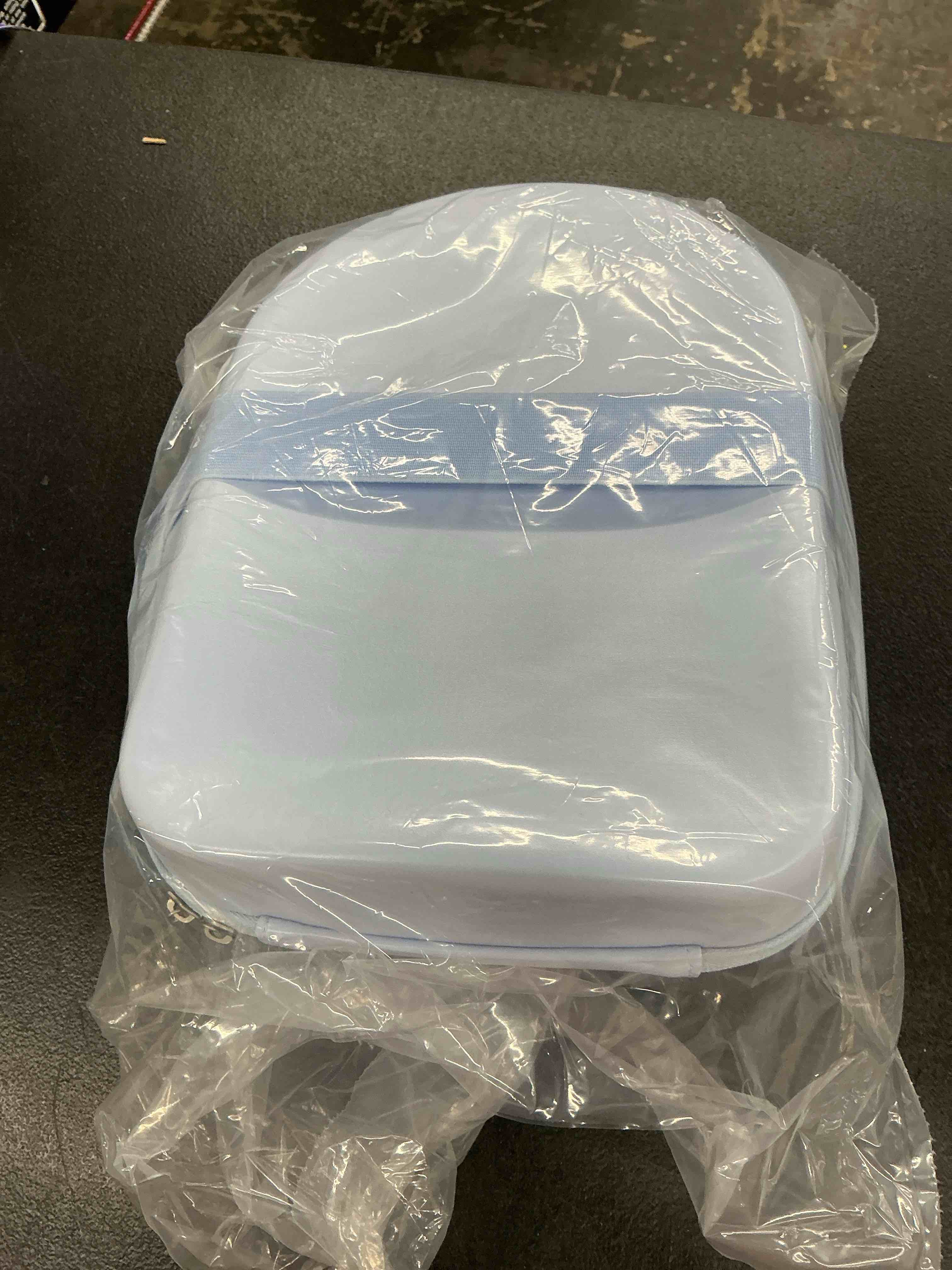 Condition photo showing Good Condition for face mask case compatible with shark cryoglow led face mask, detachable molded fixed grooves & shock-absorbing eva lining, hard shell protective with handle & adjustable shoulder strap?case only? blue