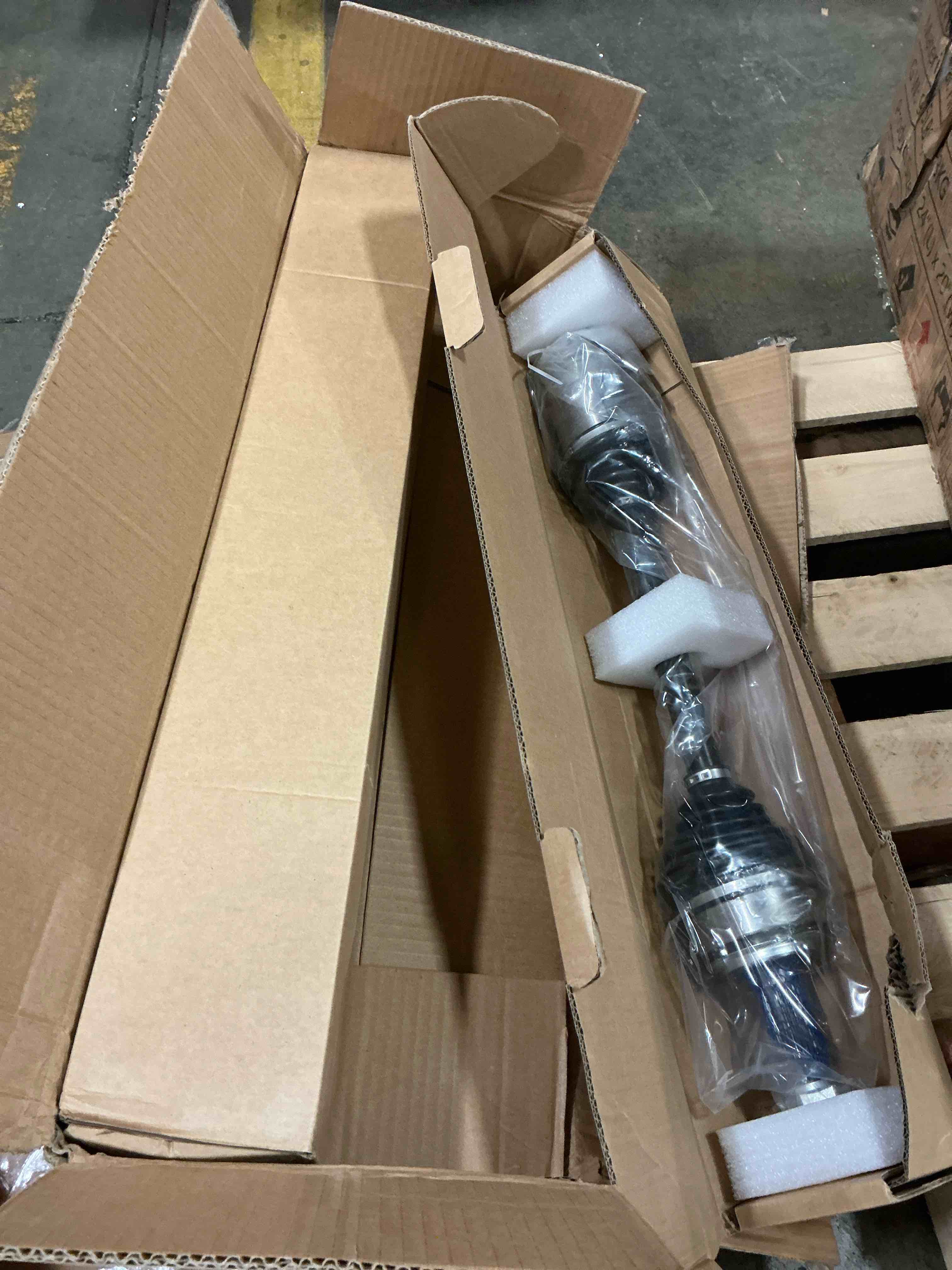 https://s3.amazonaws.com/lotting-images-prod/EmanualPiazza/PPE7374100_1784216663618.jpeg