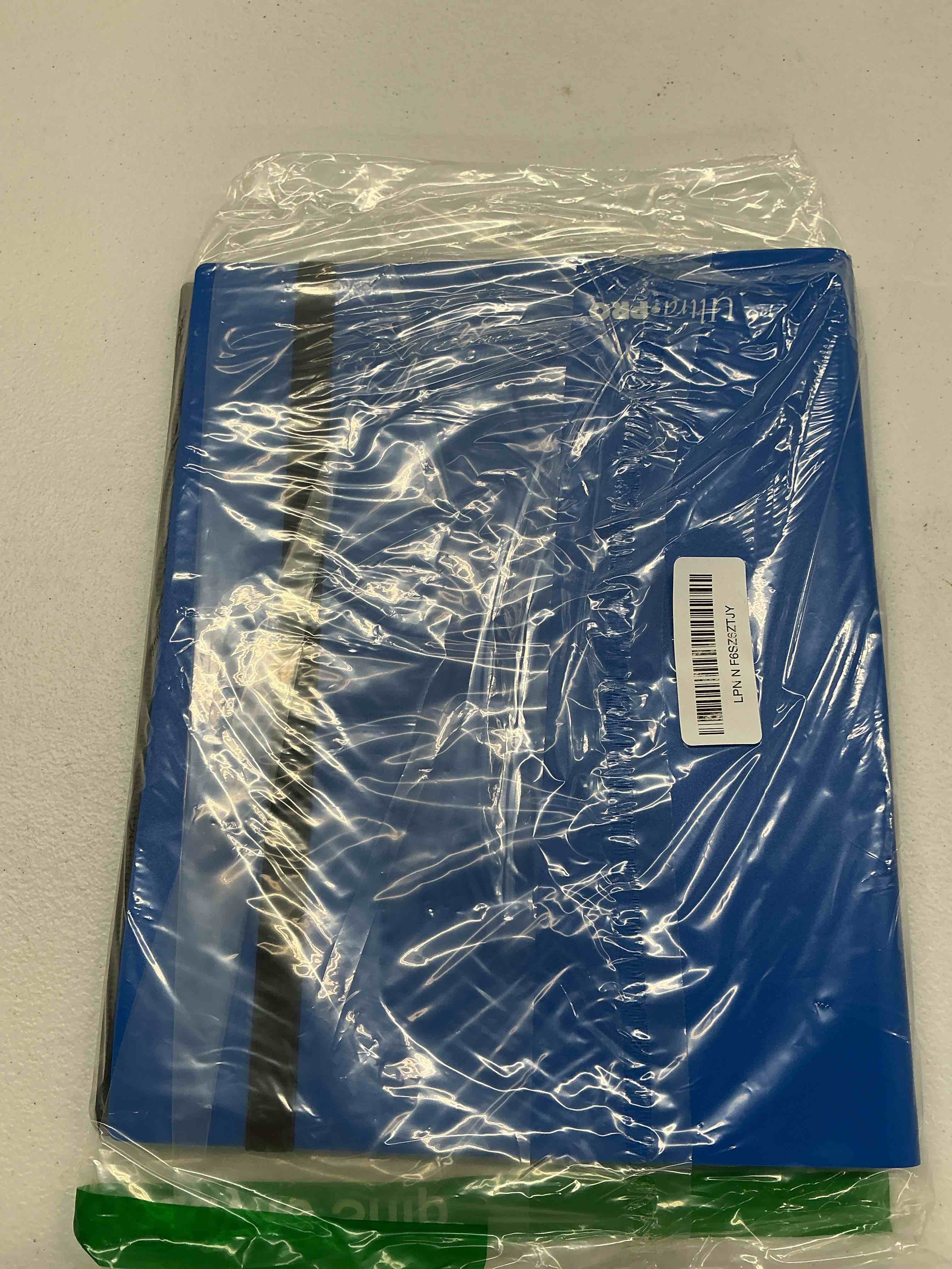Condition photo showing Good Condition for ultra pro e-15144 eclipse 9-pocket pro-binder-pacific blue