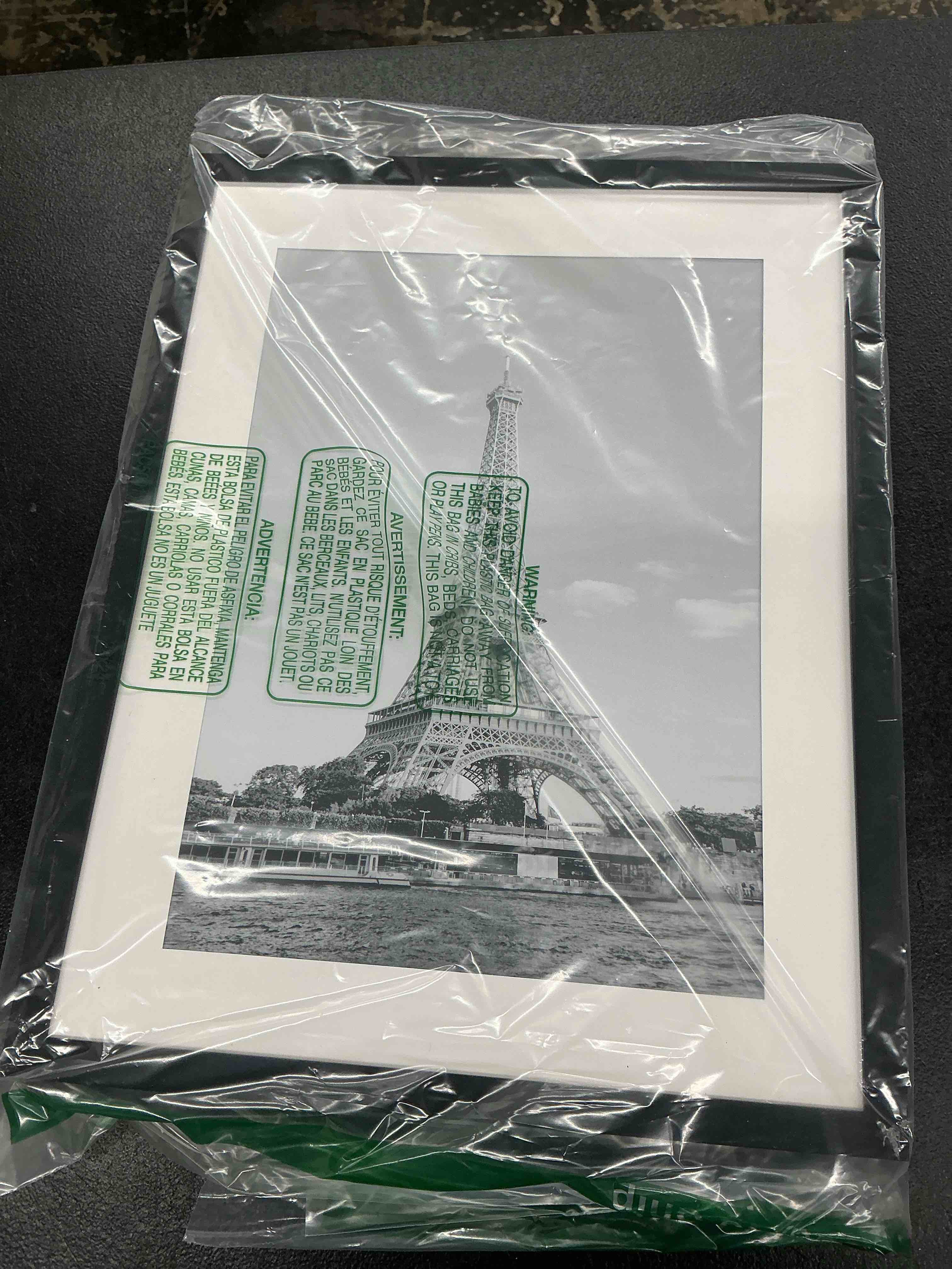 Condition photo showing Good Condition for upsimples 13x17 picture frame, display pictures 10x14 with mat or 13x17 without, wall hanging photo frame, black, 1 pack black 13x17