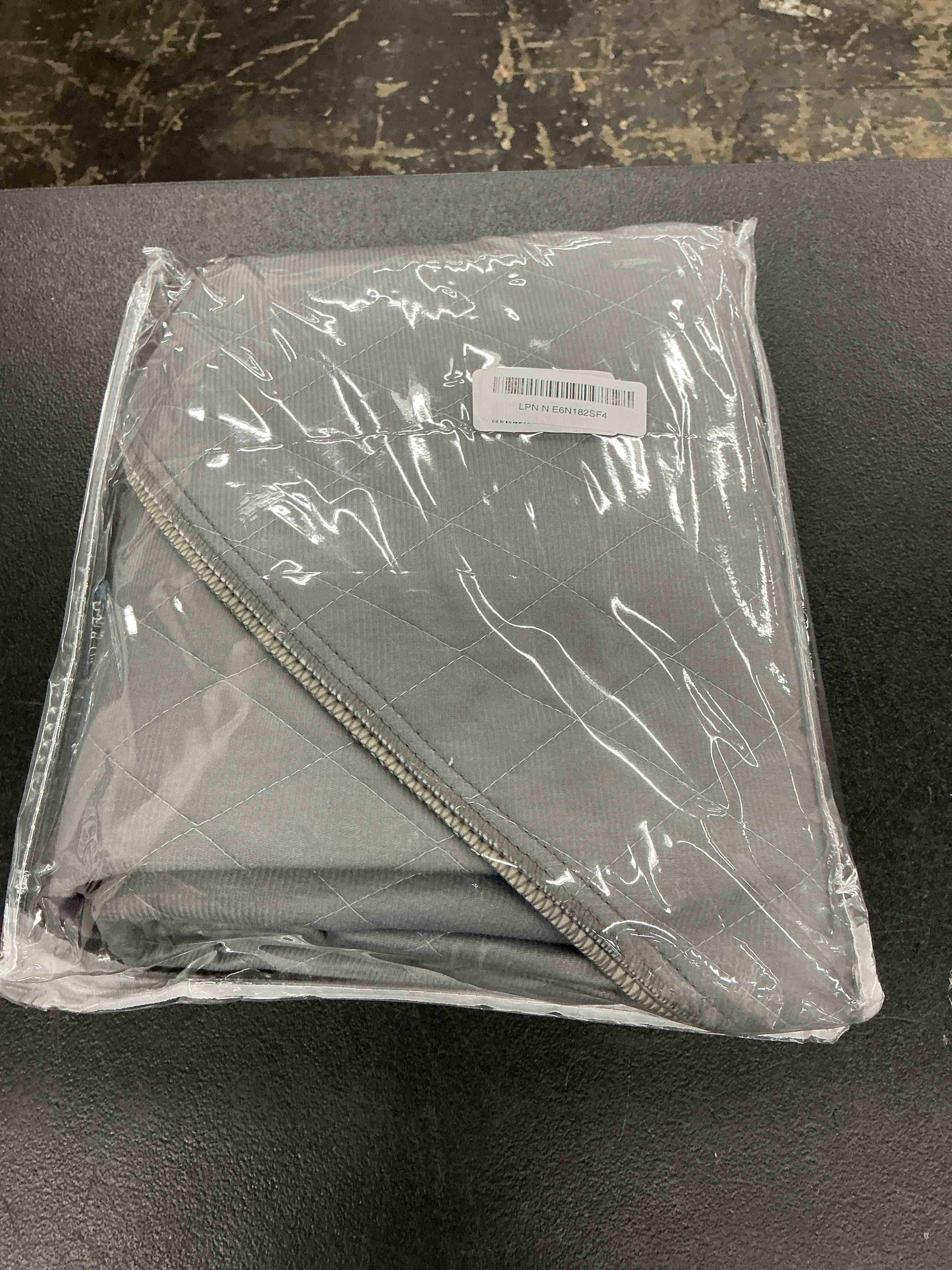 Condition photo showing Good Condition for washable reusable dog pee pads, 65" round absorbent & waterproof puppy training pad for crate, playpen & carpet, large potty pads for dogs, cats & small pets 1pc 65x65 inch