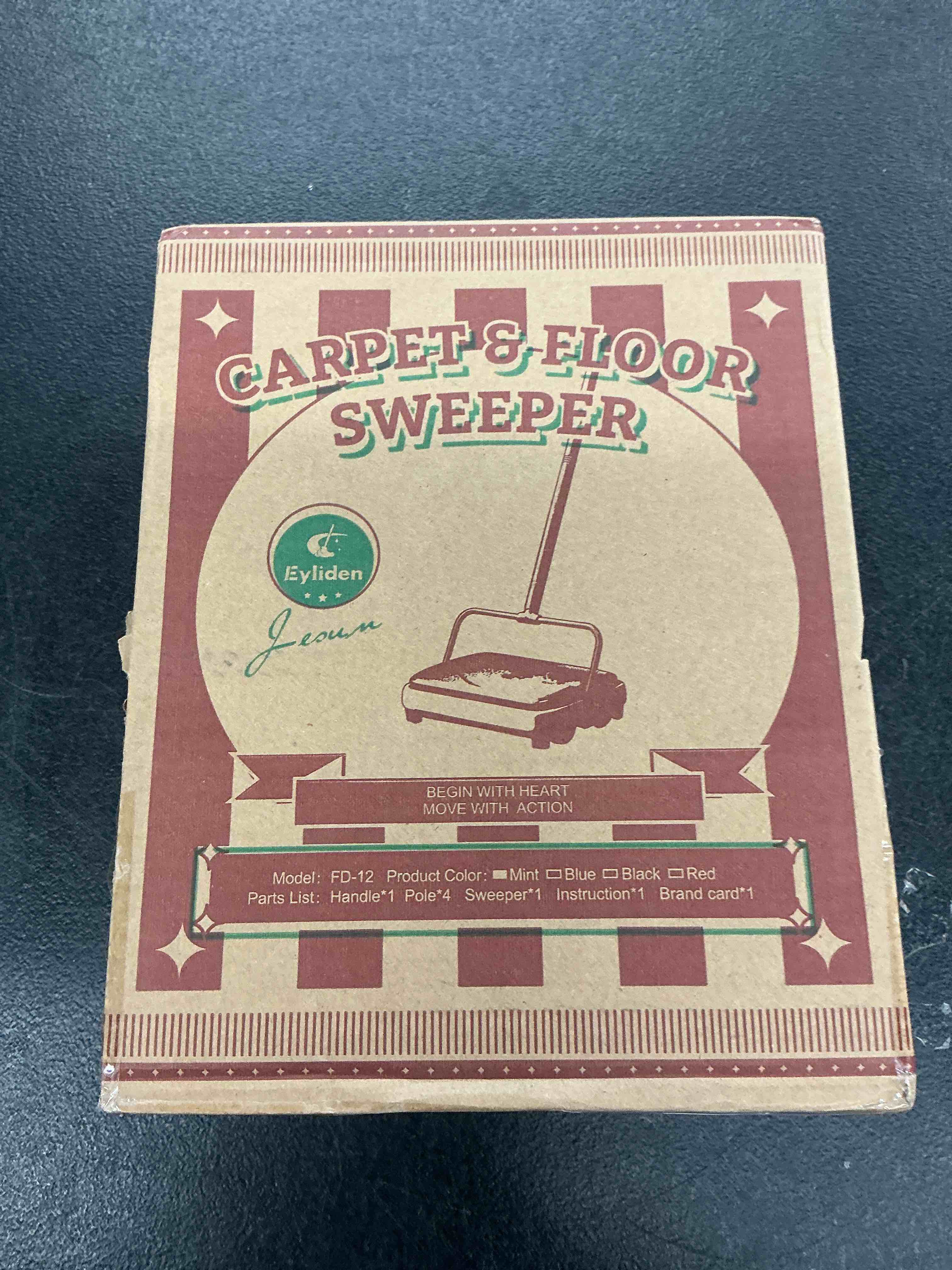 Condition photo showing Good Condition for eyliden carpet sweeper, mini size lightweight hand push - no noise, non-electric, easy manual sweeping only for carpet cleaning (mint)