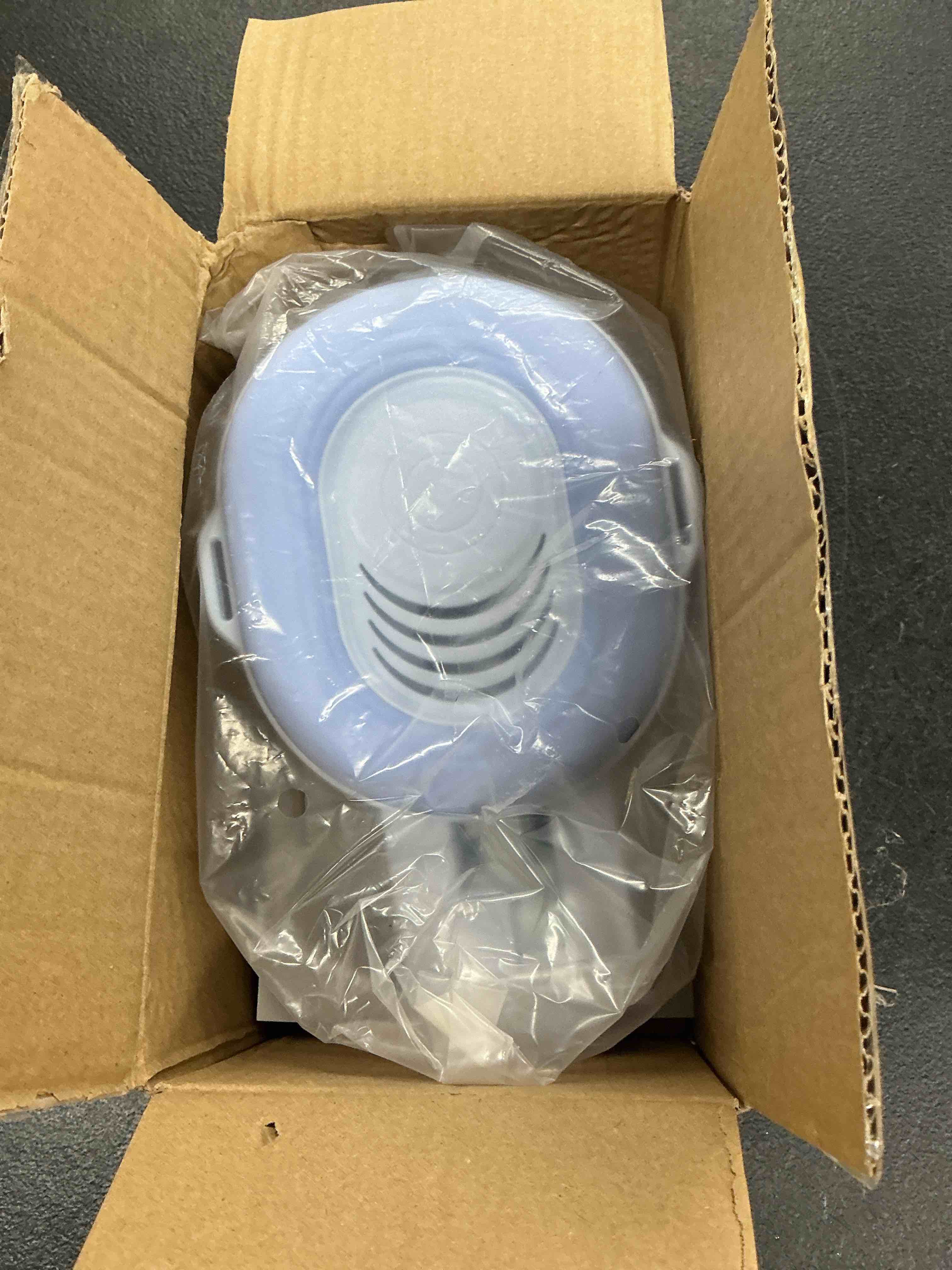 https://s3.amazonaws.com/lotting-images-prod/EmanualPiazza/PPE7380254_1781620043313.jpeg