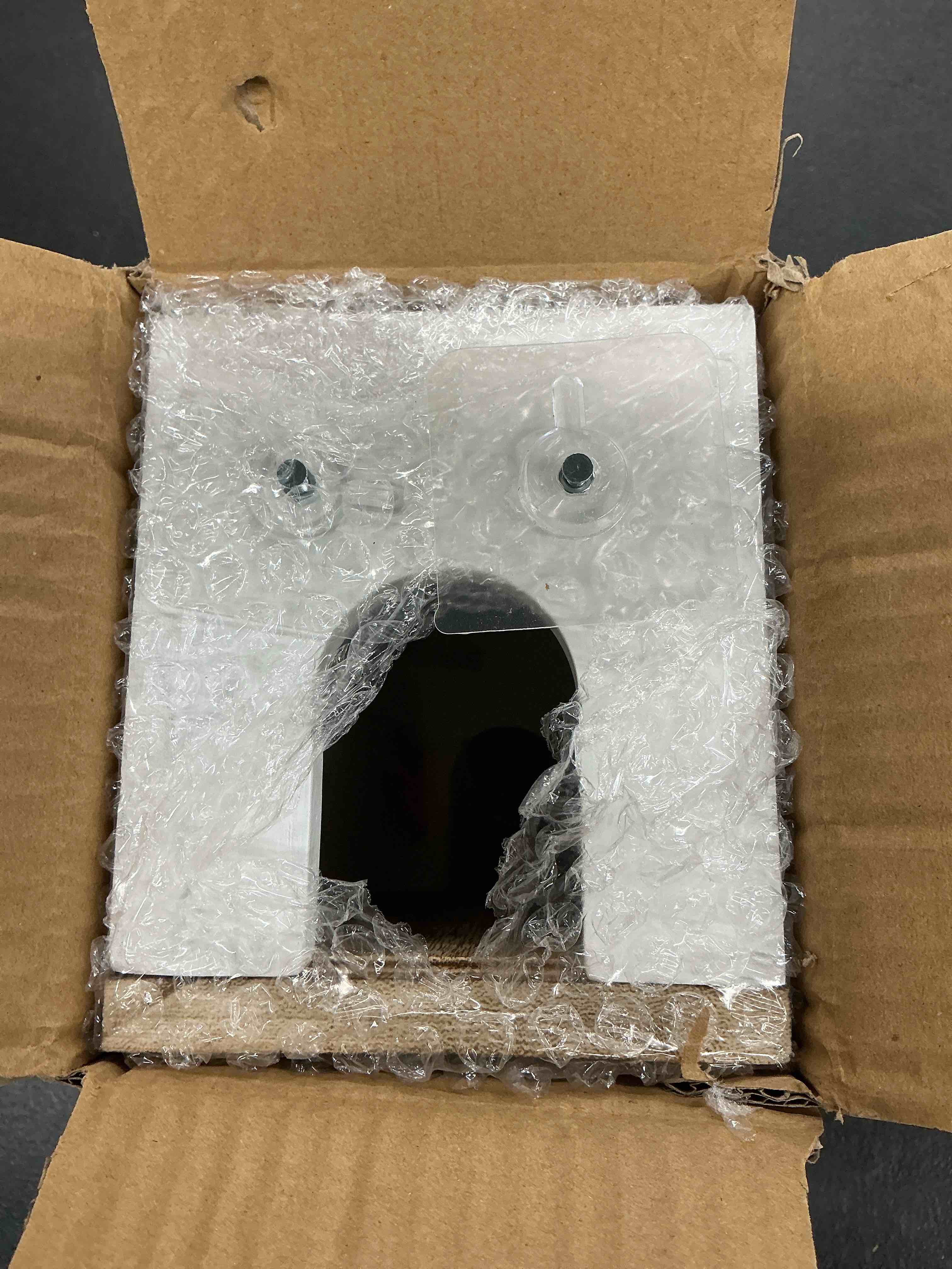 https://s3.amazonaws.com/lotting-images-prod/EmanualPiazza/PPE7380296_1781624074417.jpeg