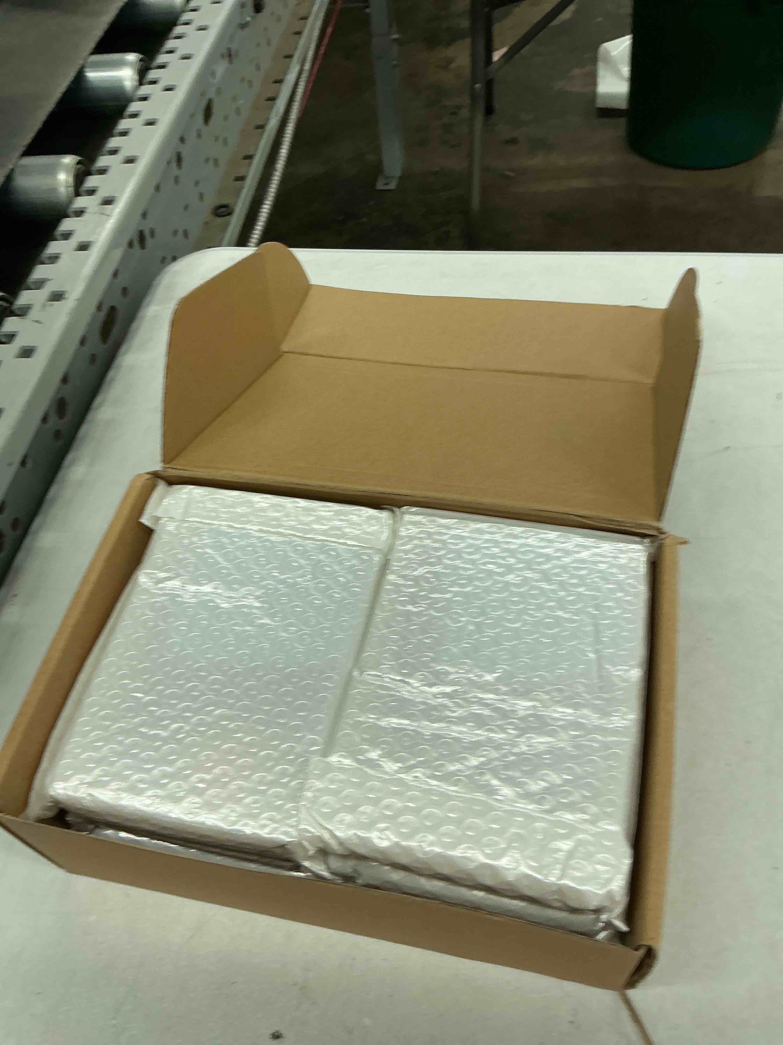 https://s3.amazonaws.com/lotting-images-prod/EmanualPiazza/PPE7383823_1781541514707.jpeg