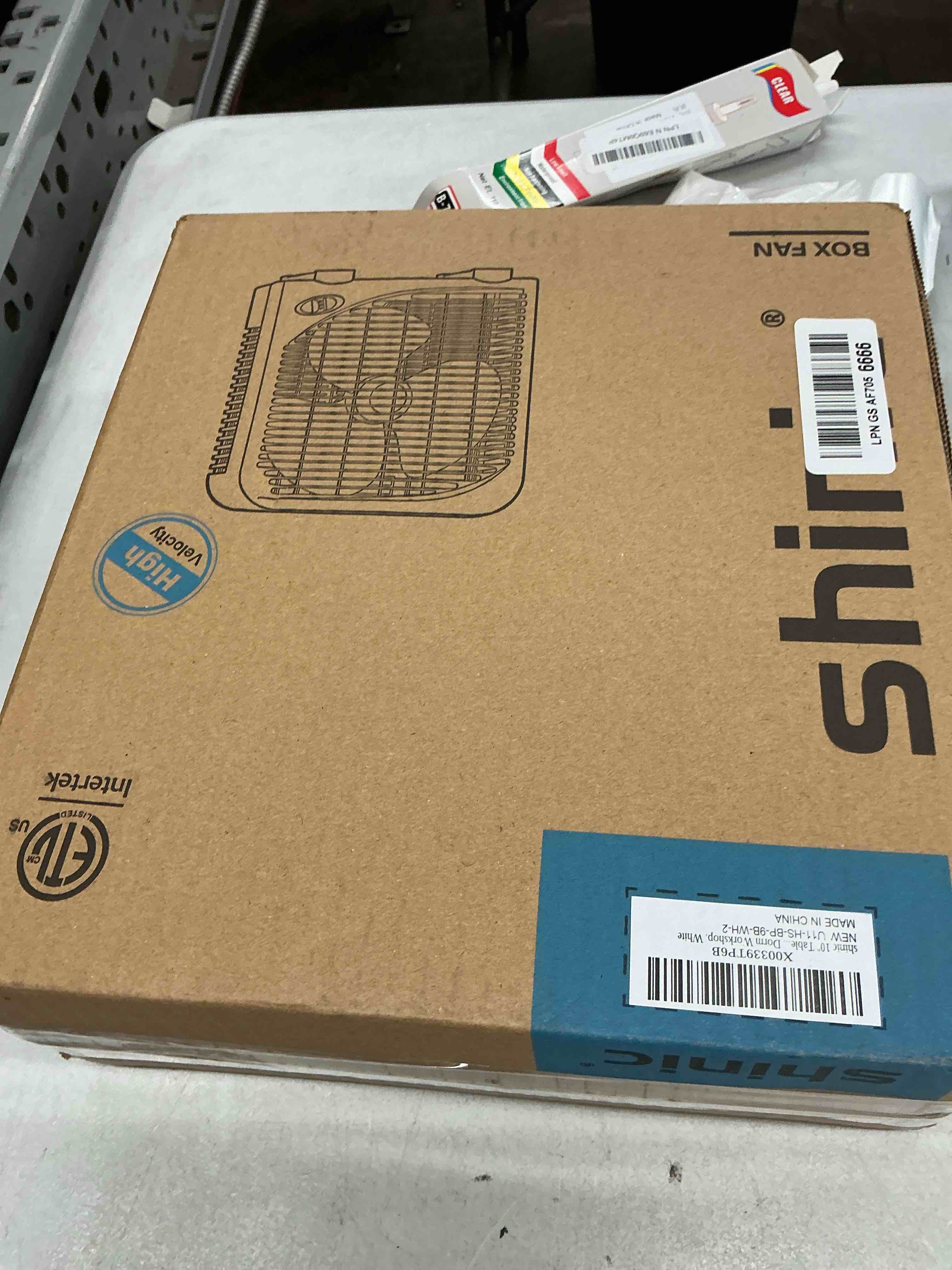 https://s3.amazonaws.com/lotting-images-prod/EmanualPiazza/PPE7389601_1784923267429.jpeg