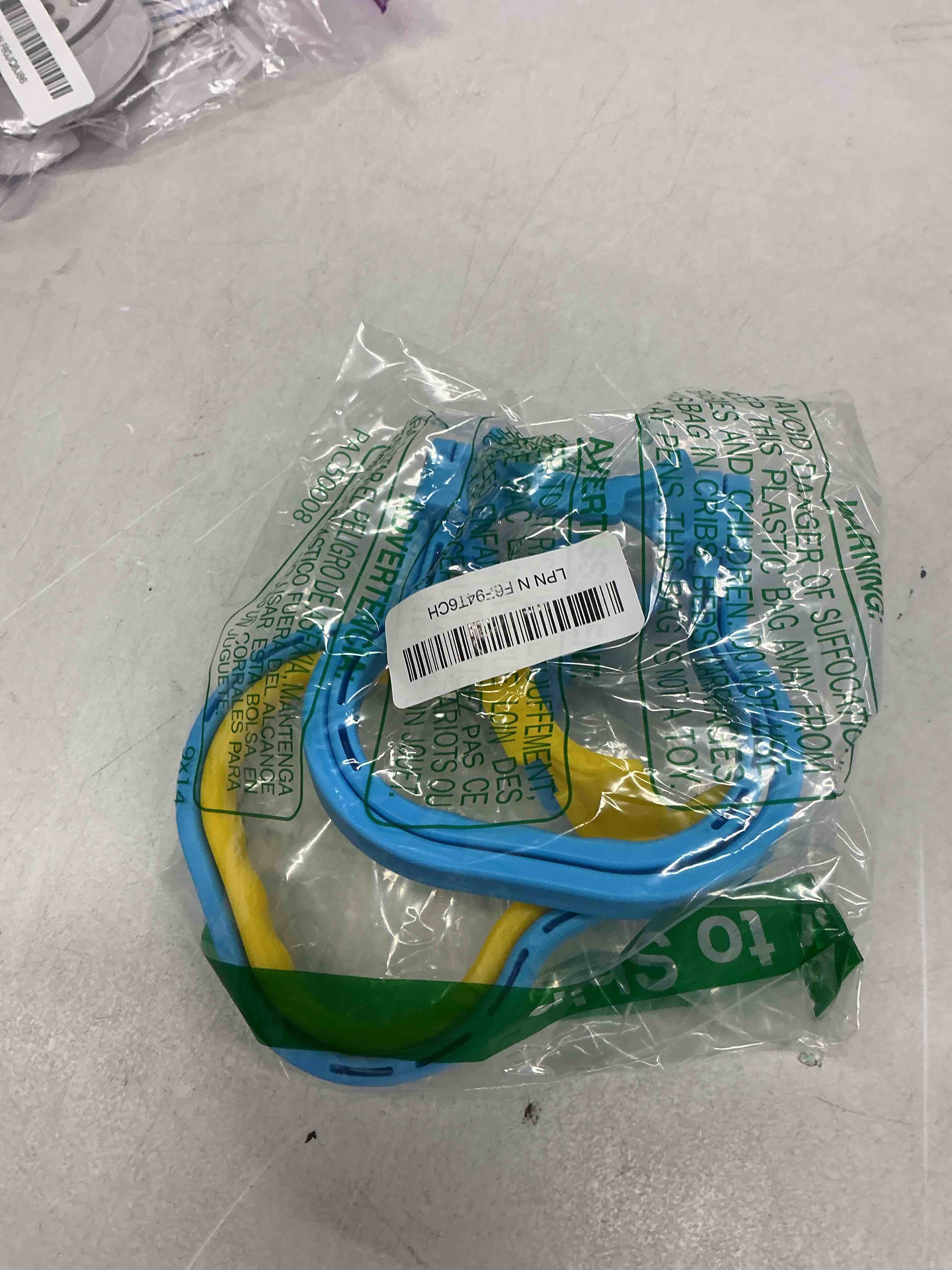 Condition photo showing Good Condition for 2 pack 5 gallon water bottle holder purified drinking water jug caps carrier lift labor energy saving ergonomic grip handle carrier non-slip holder lifter heavy duty clip