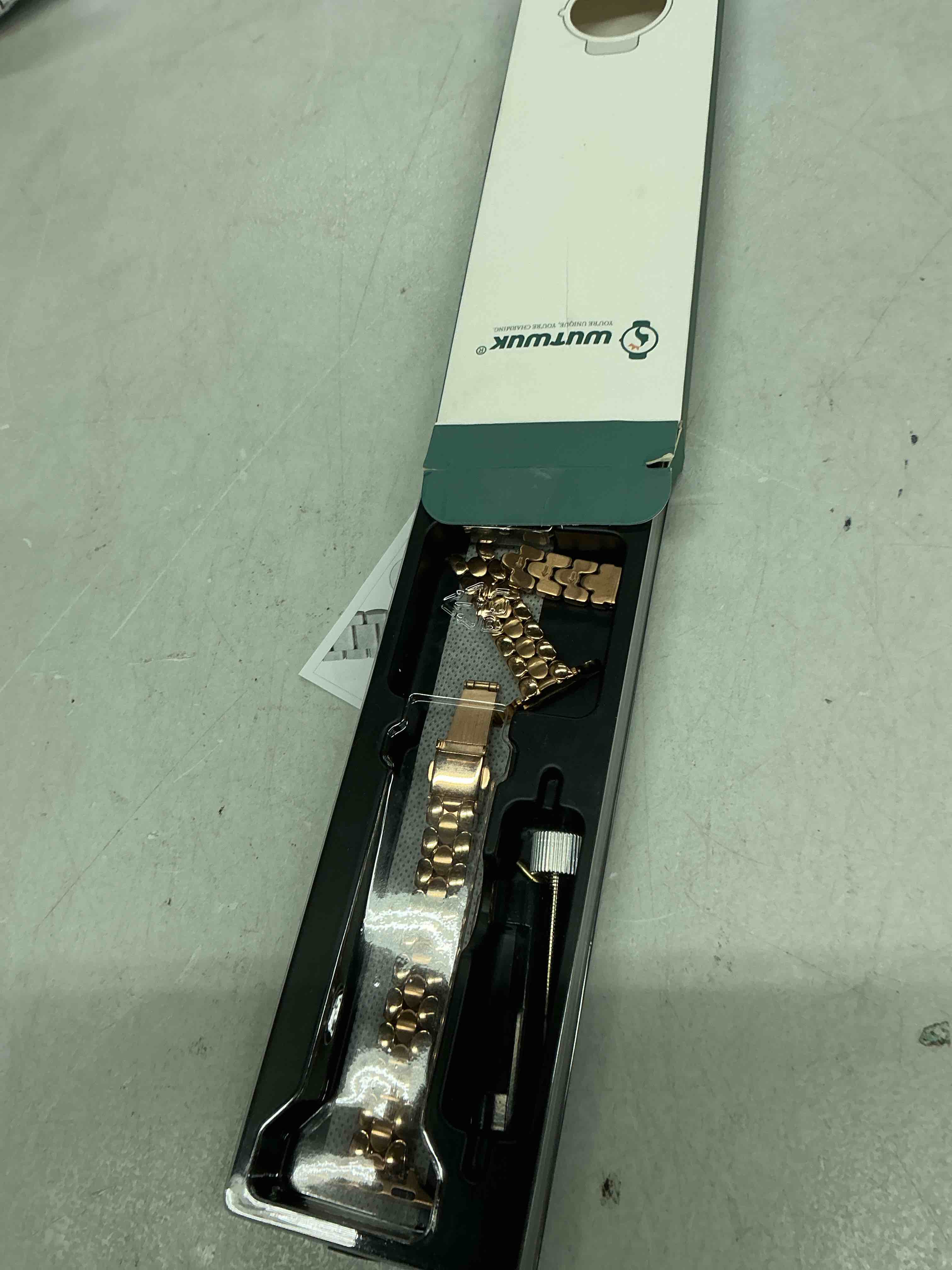 Condition photo showing Good Condition for wutwuk slim metal band compatible with apple watch bands 38mm 40mm 41mm 42mm 44mm 45mm 46mm 49mm women,stainless steel water-drop luxury replacement strap for iwatch series 11 10 9 8 7 6 5 4 3 2 1 se rose gold 38/40/41/42mm(s10/11)