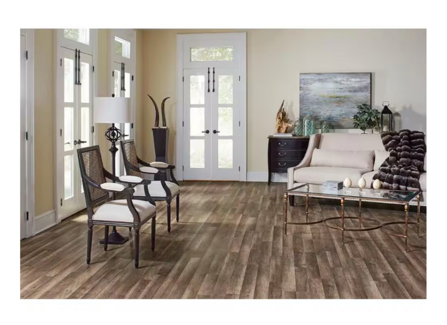 Grey Oak 7 mm T x 8 in. W Laminate Wood Flooring (23.9 sqft/case)