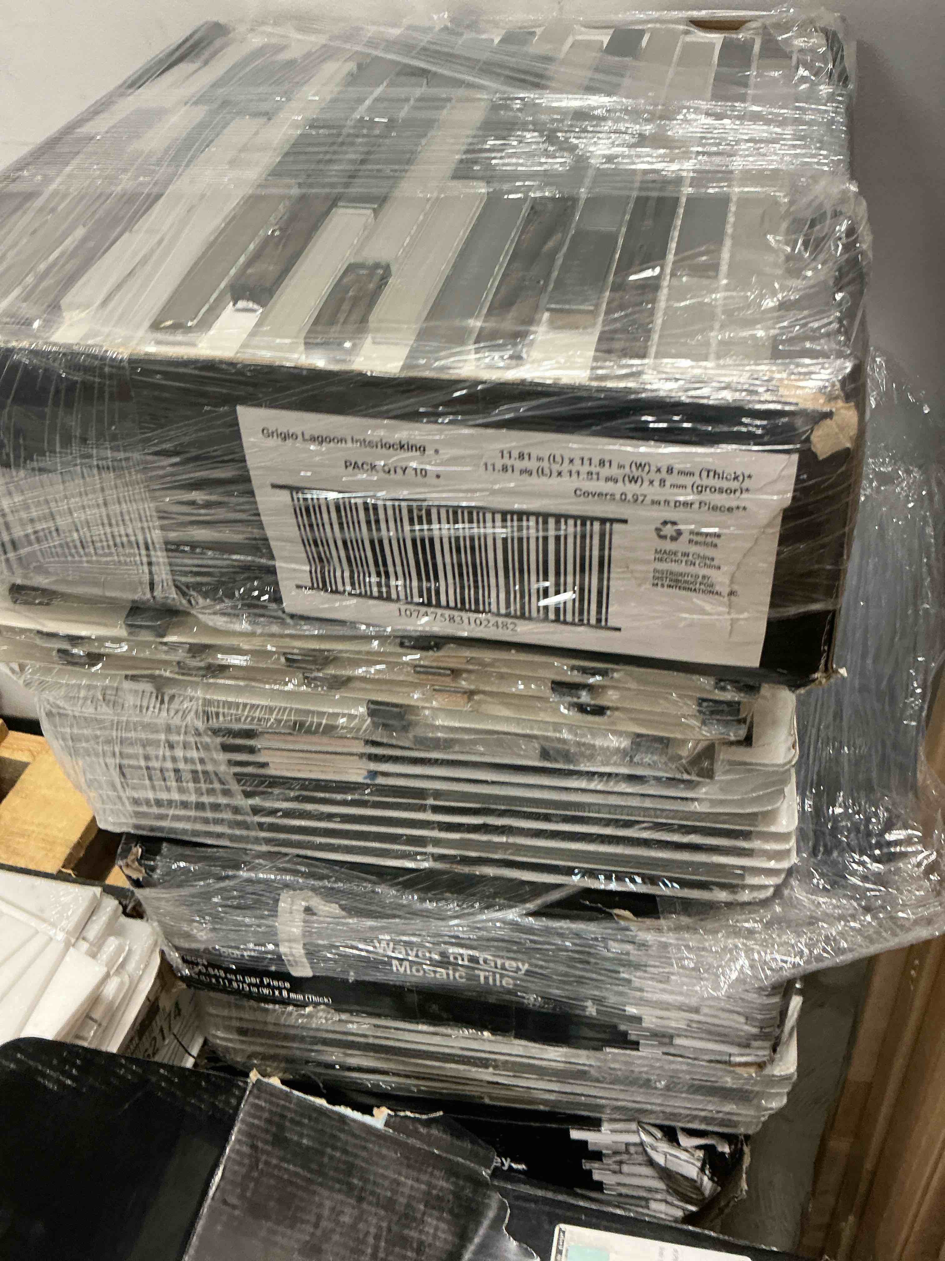 https://s3.amazonaws.com/lotting-images-prod/EmanualPiazza/RED5225584_1752696408496.jpeg
