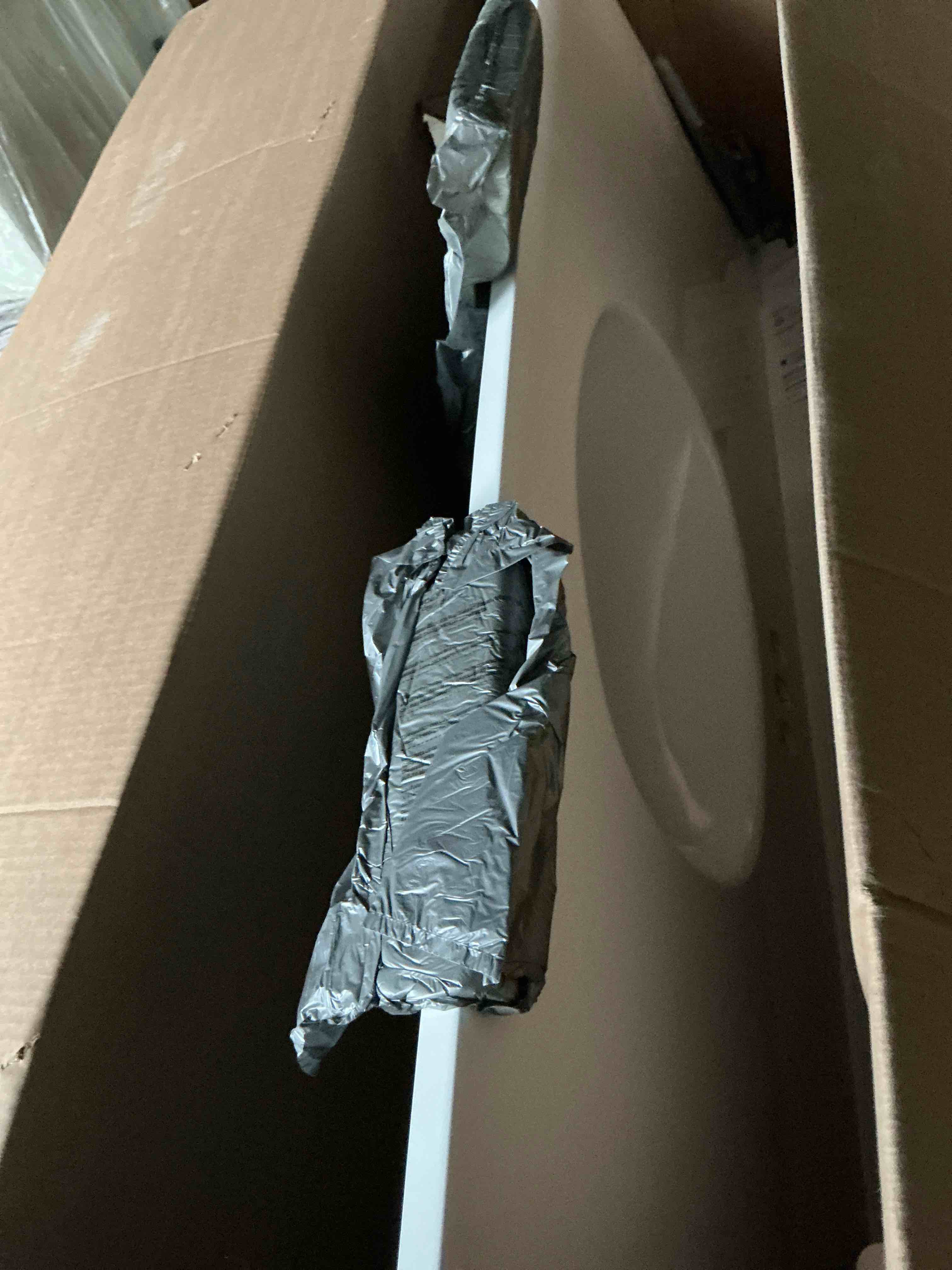 https://s3.amazonaws.com/lotting-images-prod/EmanualPiazza/RED5225590_1752668481239.jpeg