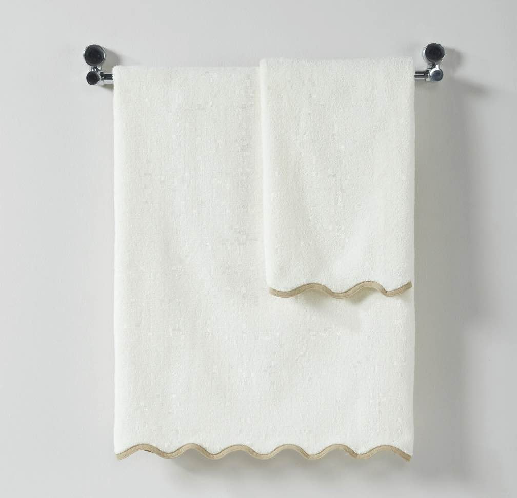 My Texas House Whitney Scallop Border Cotton Hand and Bath Towels, Ivory (2 Count)