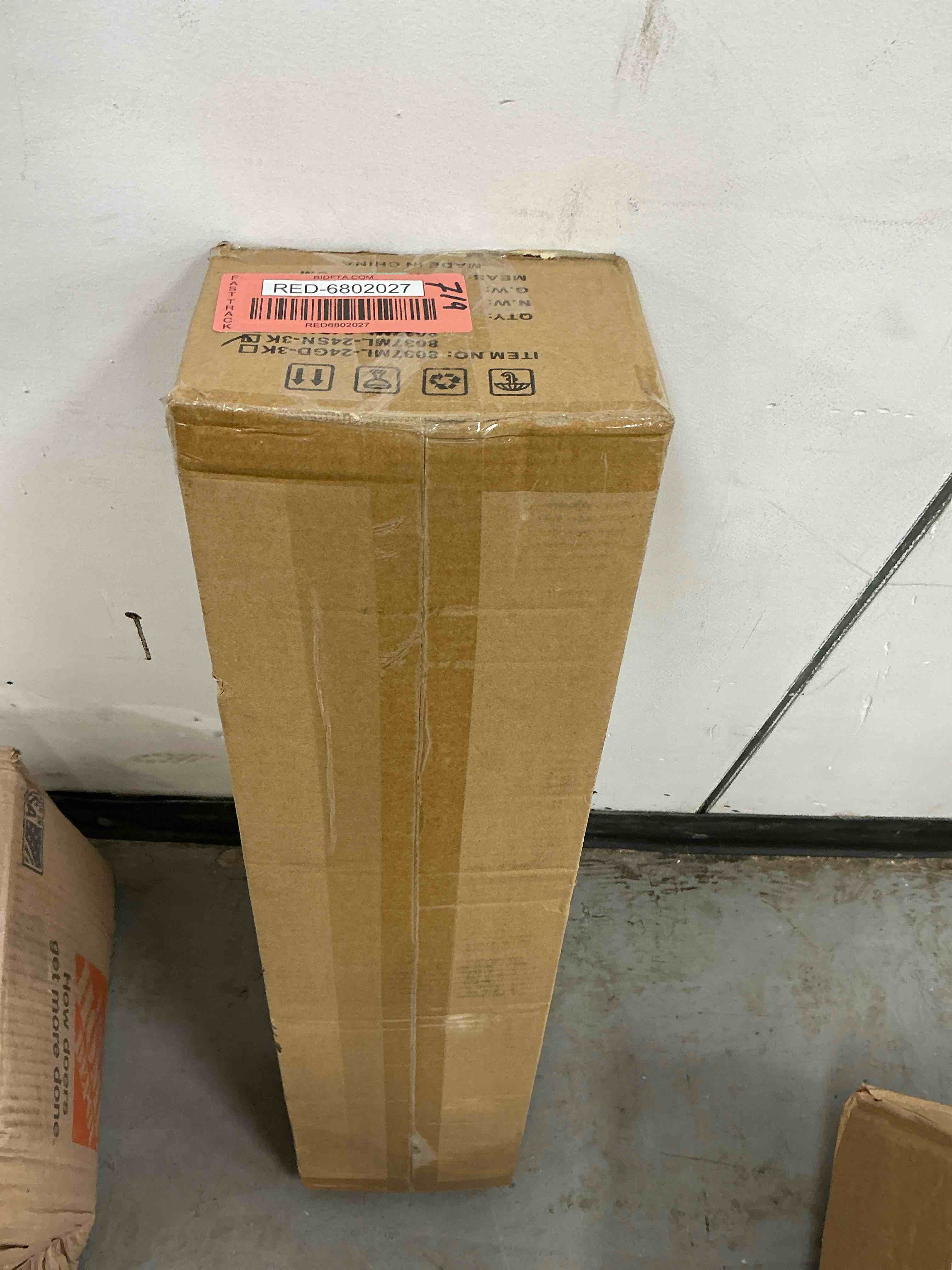https://s3.amazonaws.com/lotting-images-prod/EmanualPiazza/RED6802027_1754396985849.jpeg