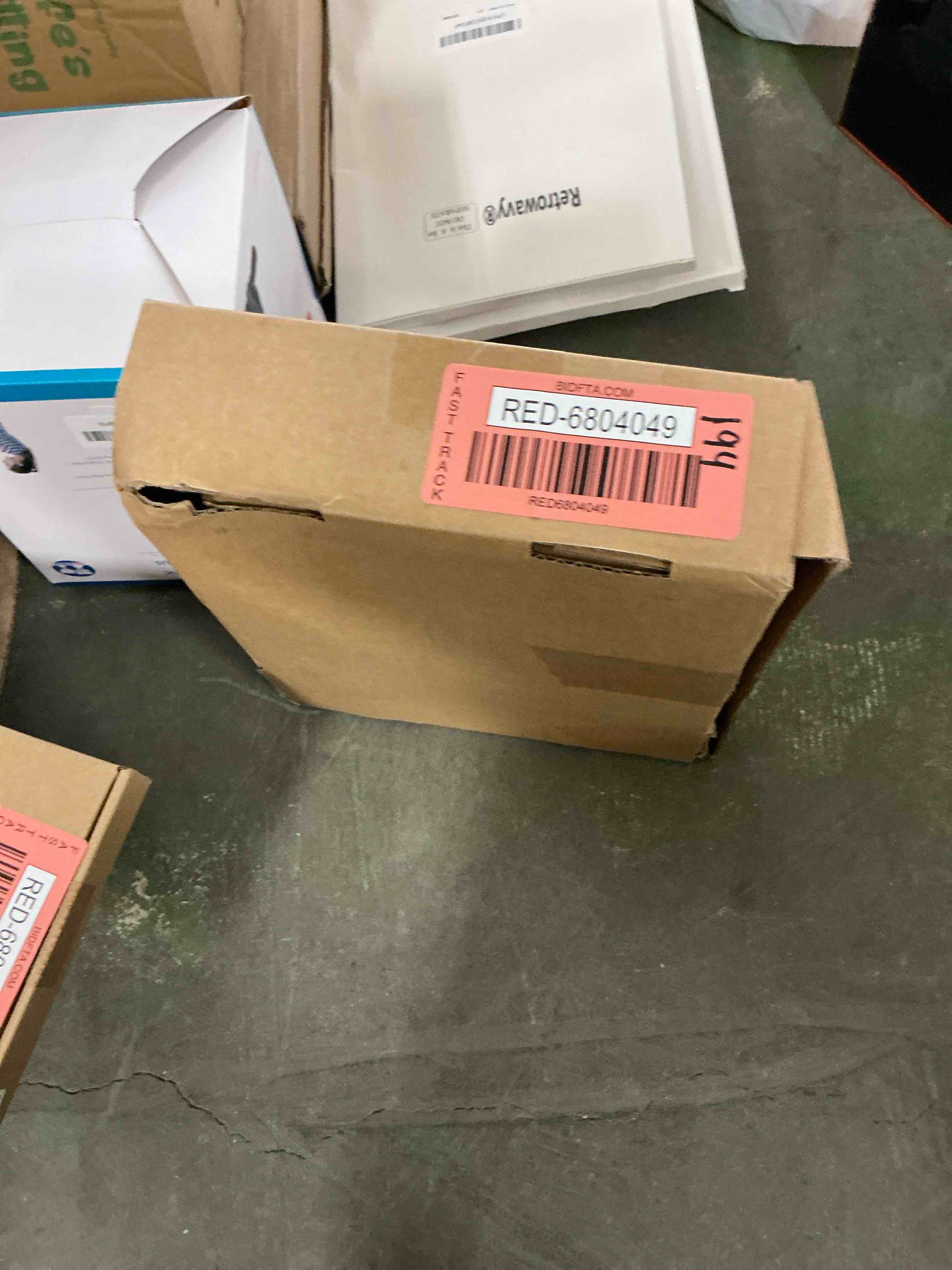 https://s3.amazonaws.com/lotting-images-prod/EmanualPiazza/RED6804049_1744728834861.jpeg