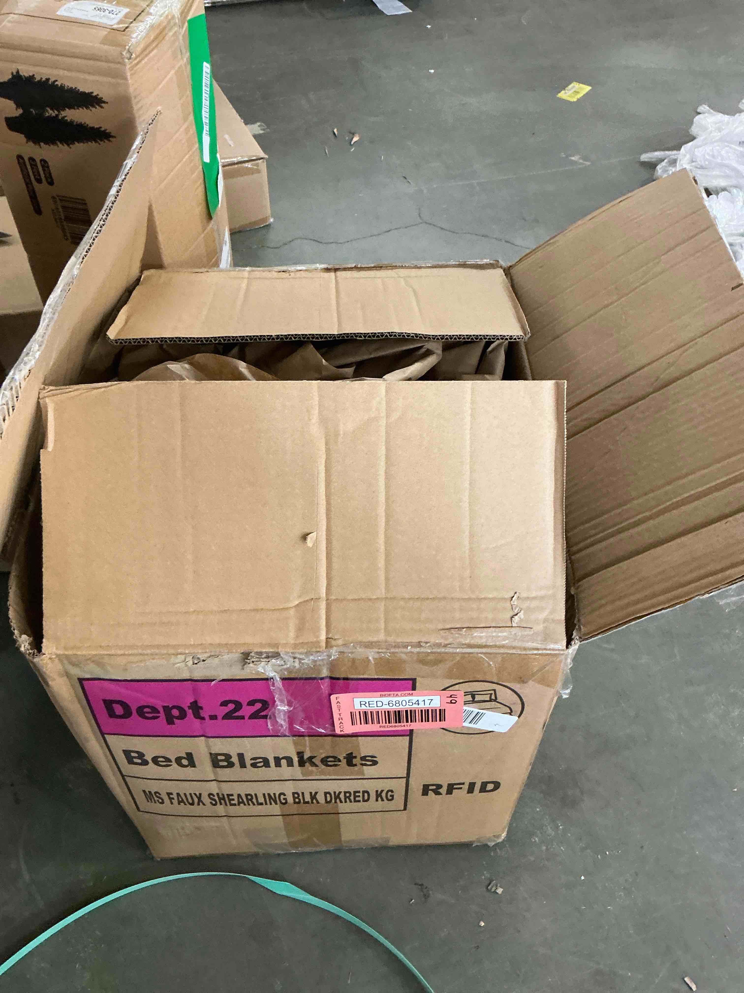 https://s3.amazonaws.com/lotting-images-prod/EmanualPiazza/RED6805417_1741025431418.jpeg
