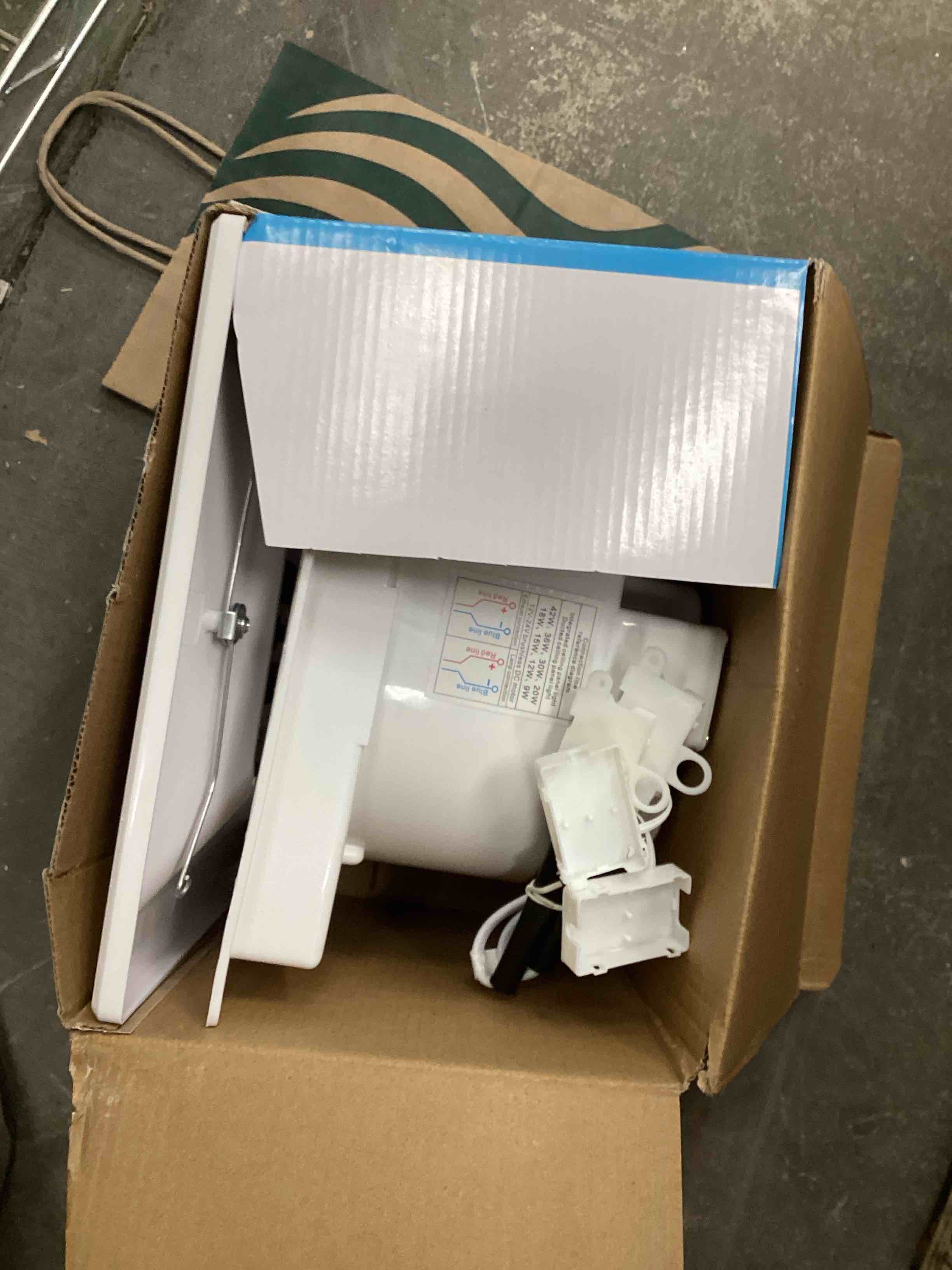 https://s3.amazonaws.com/lotting-images-prod/EmanualPiazza/RED6807786_1746813693295.jpeg
