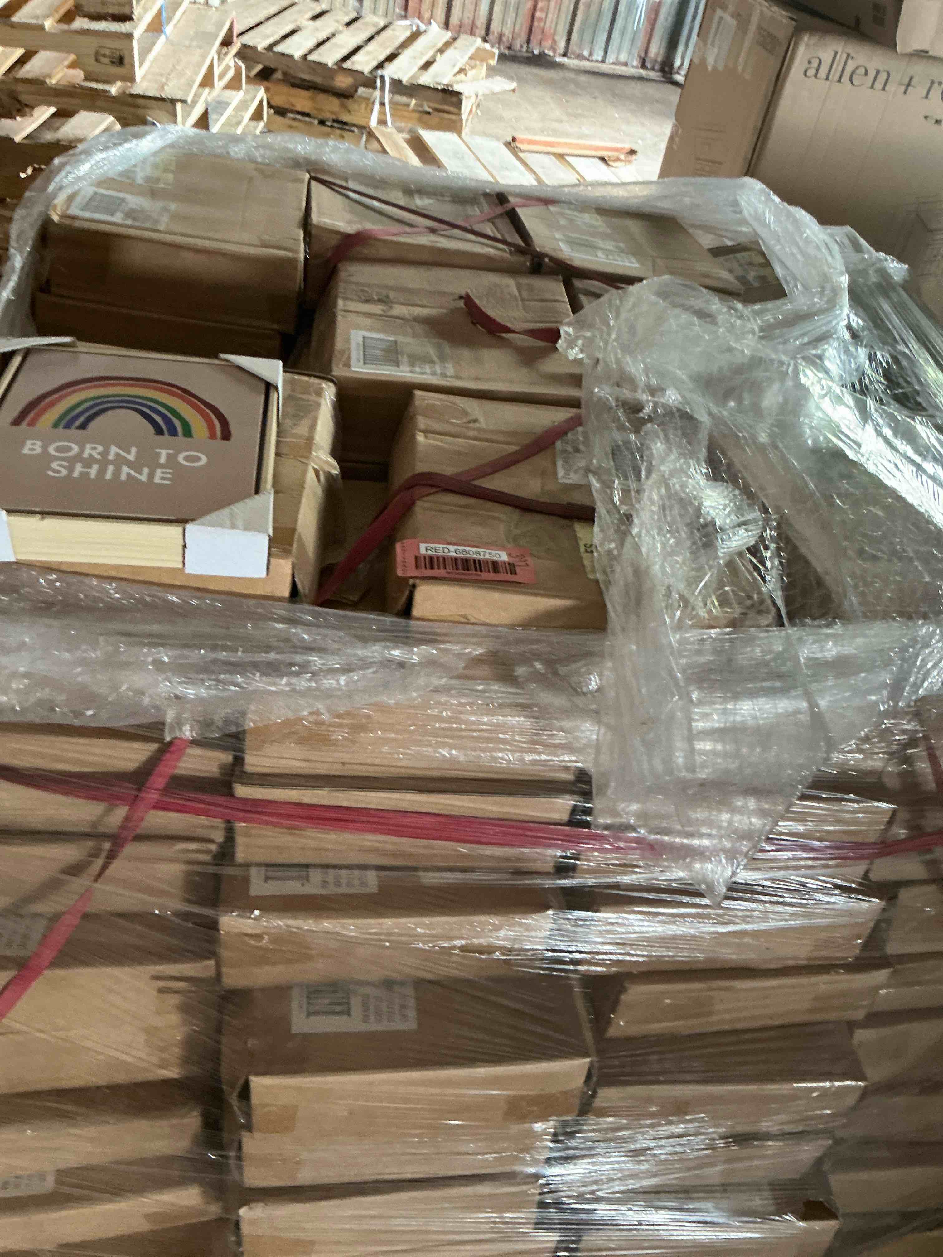 https://s3.amazonaws.com/lotting-images-prod/EmanualPiazza/RED6808750_1748547963476.jpeg