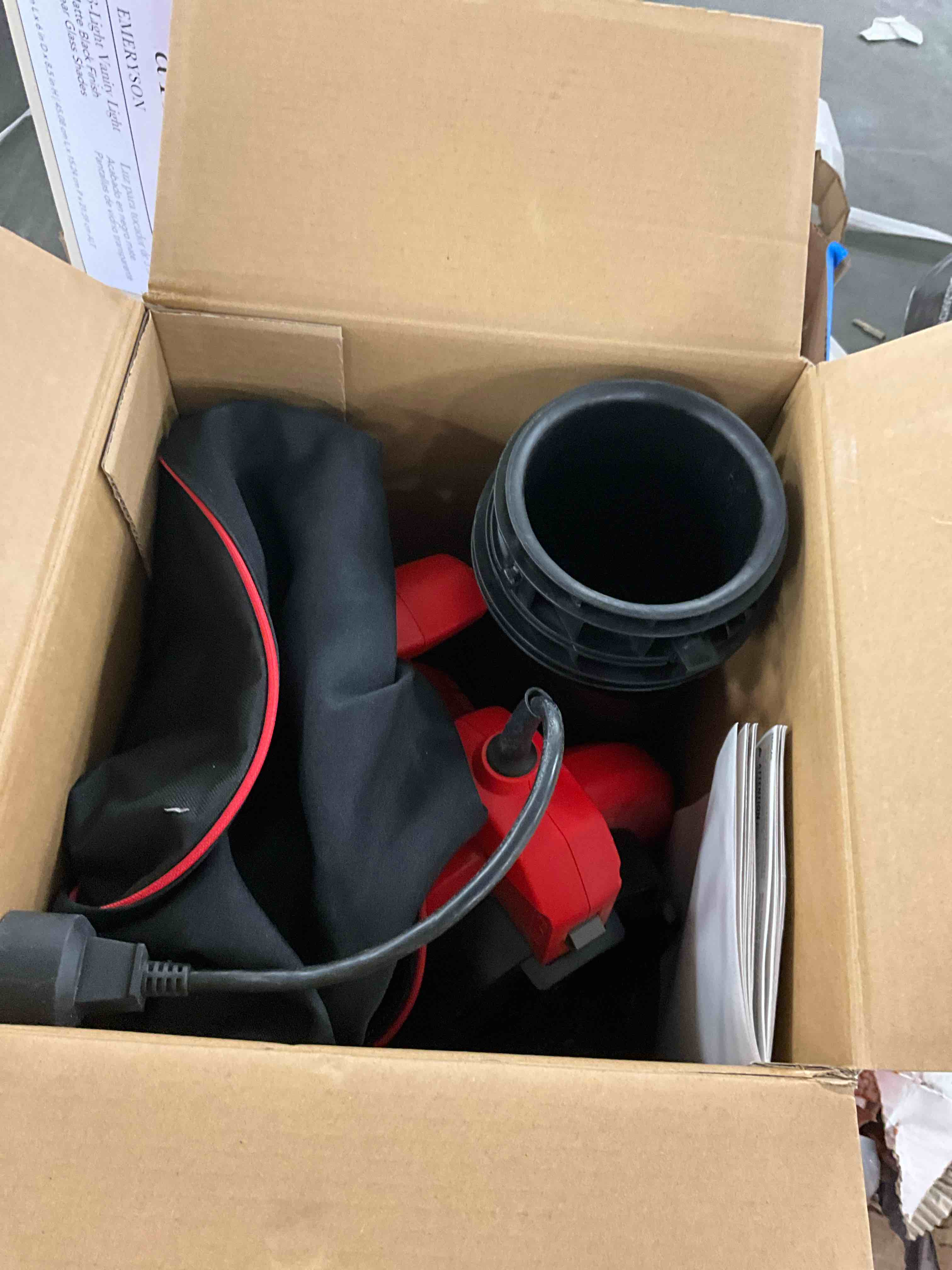 https://s3.amazonaws.com/lotting-images-prod/EmanualPiazza/RED6809180_1744055248128.jpeg