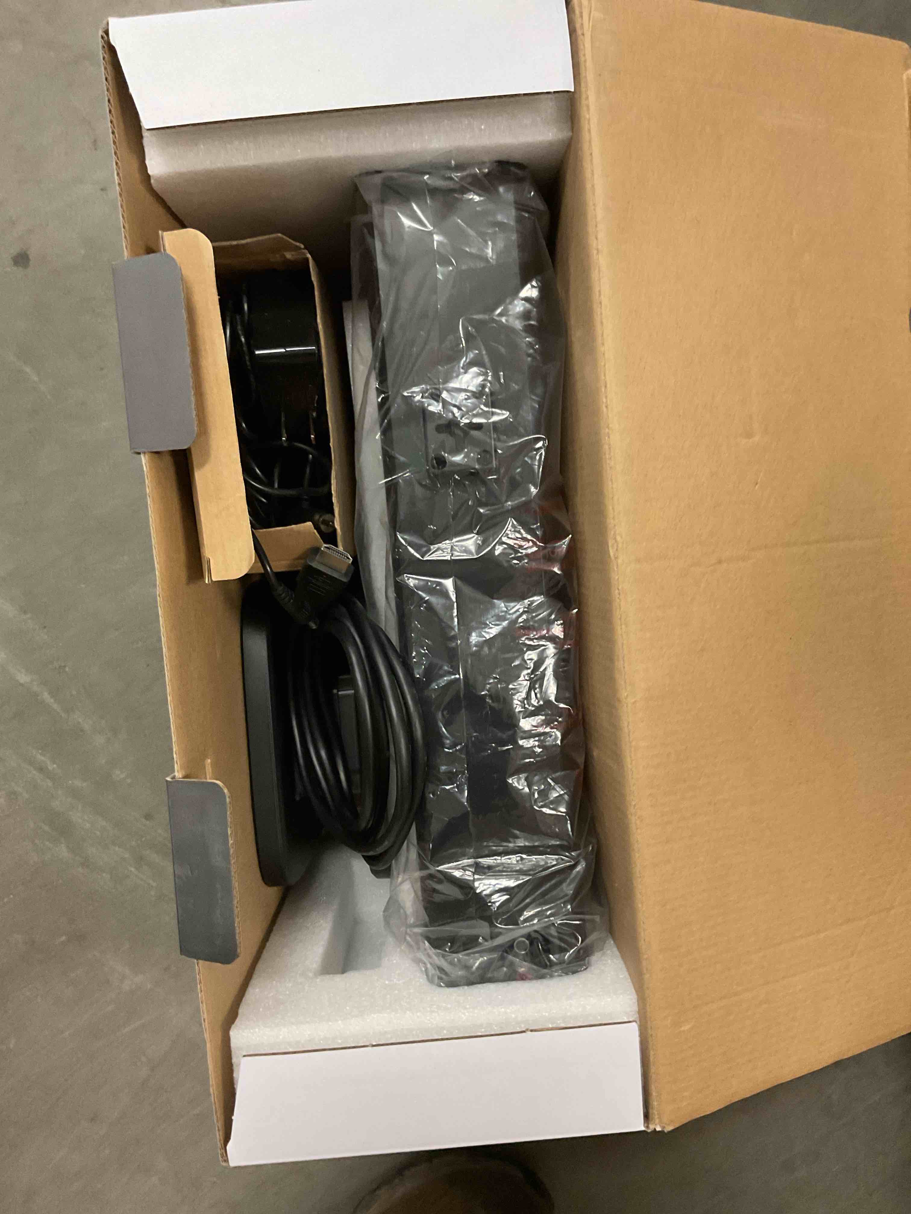https://s3.amazonaws.com/lotting-images-prod/EmanualPiazza/RED6809410_1744298604434.jpeg