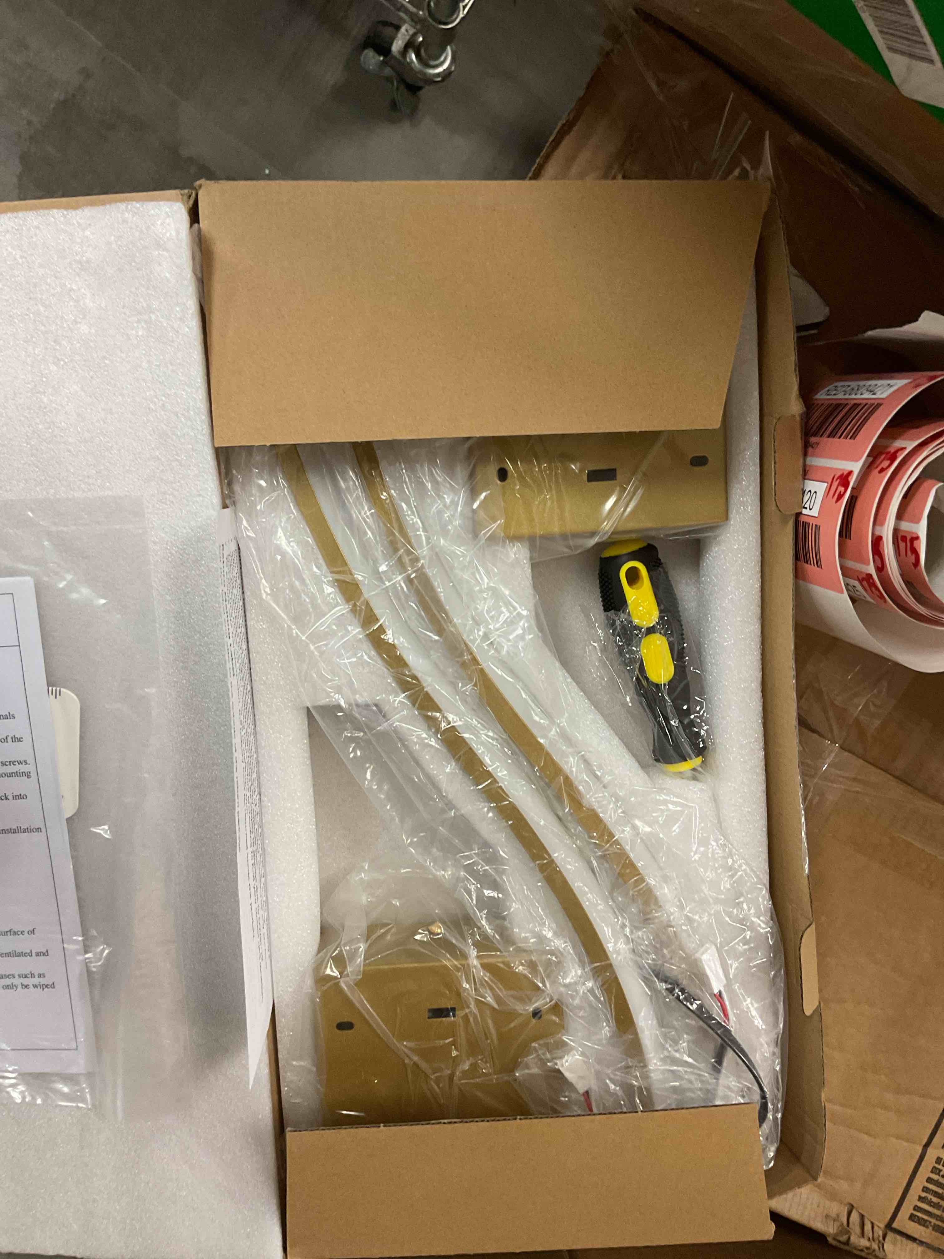 https://s3.amazonaws.com/lotting-images-prod/EmanualPiazza/RED6809420_1744299157841.jpeg