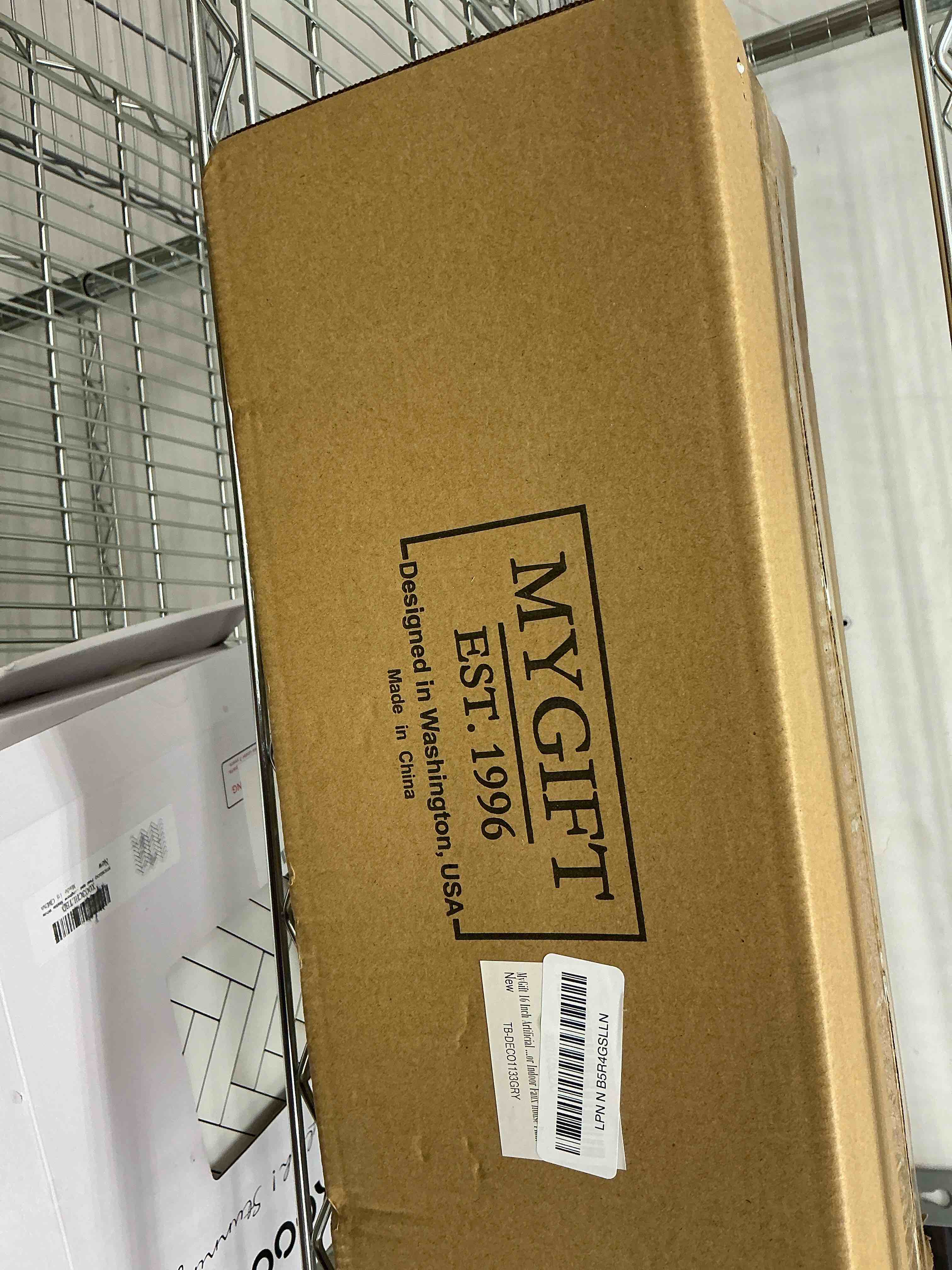 https://s3.amazonaws.com/lotting-images-prod/EmanualPiazza/RED6810804_1745600933246.jpeg