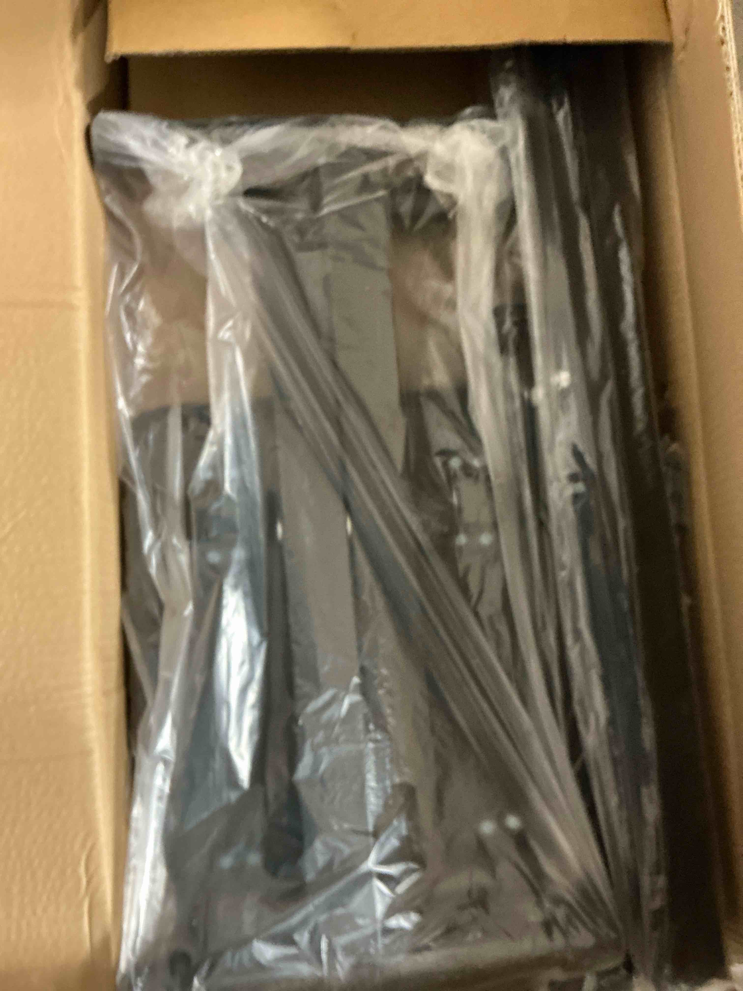 https://s3.amazonaws.com/lotting-images-prod/EmanualPiazza/RED6813861_1747221014136.jpeg
