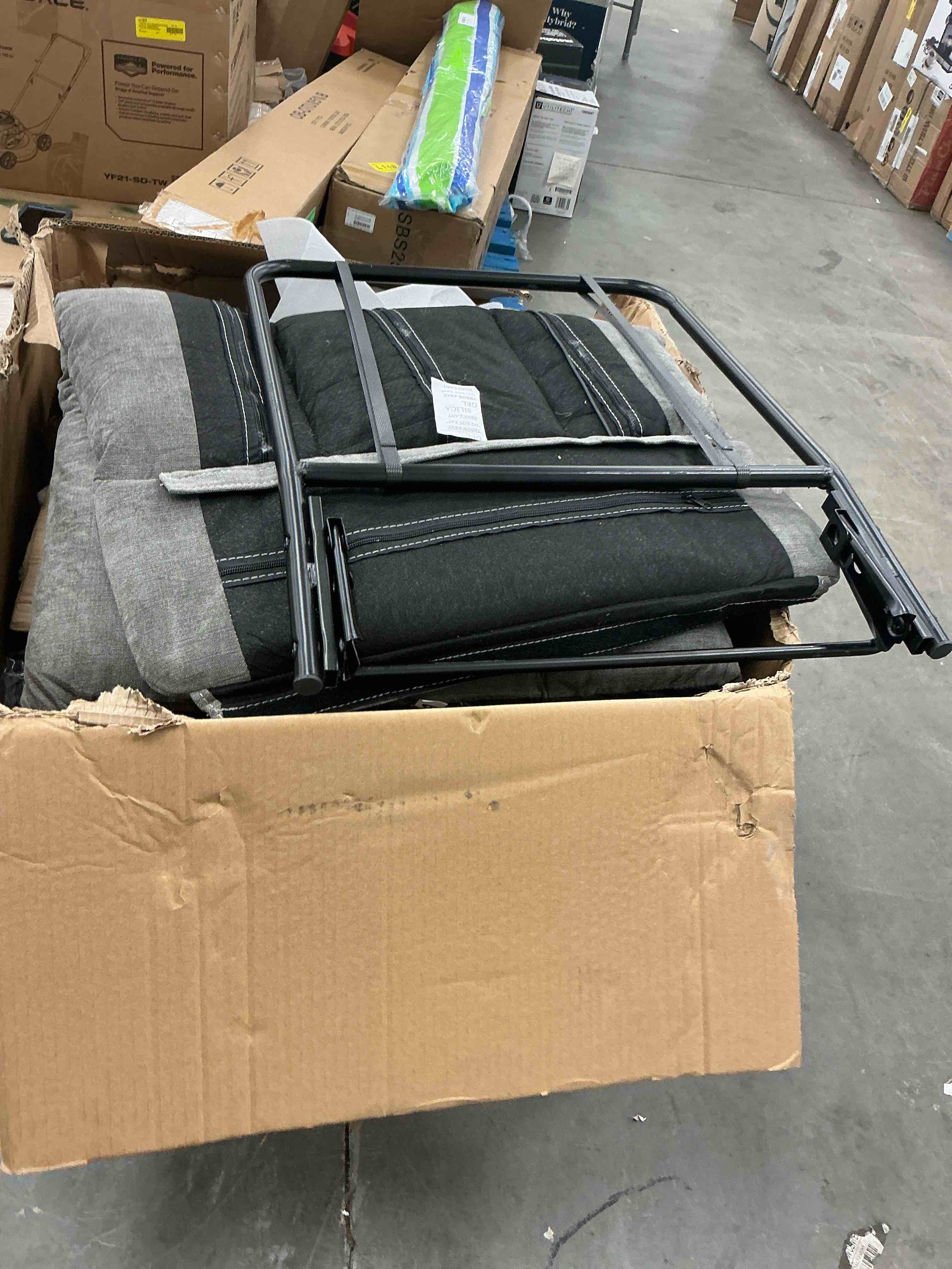 https://s3.amazonaws.com/lotting-images-prod/EmanualPiazza/RED6816260_1751455454892.jpeg