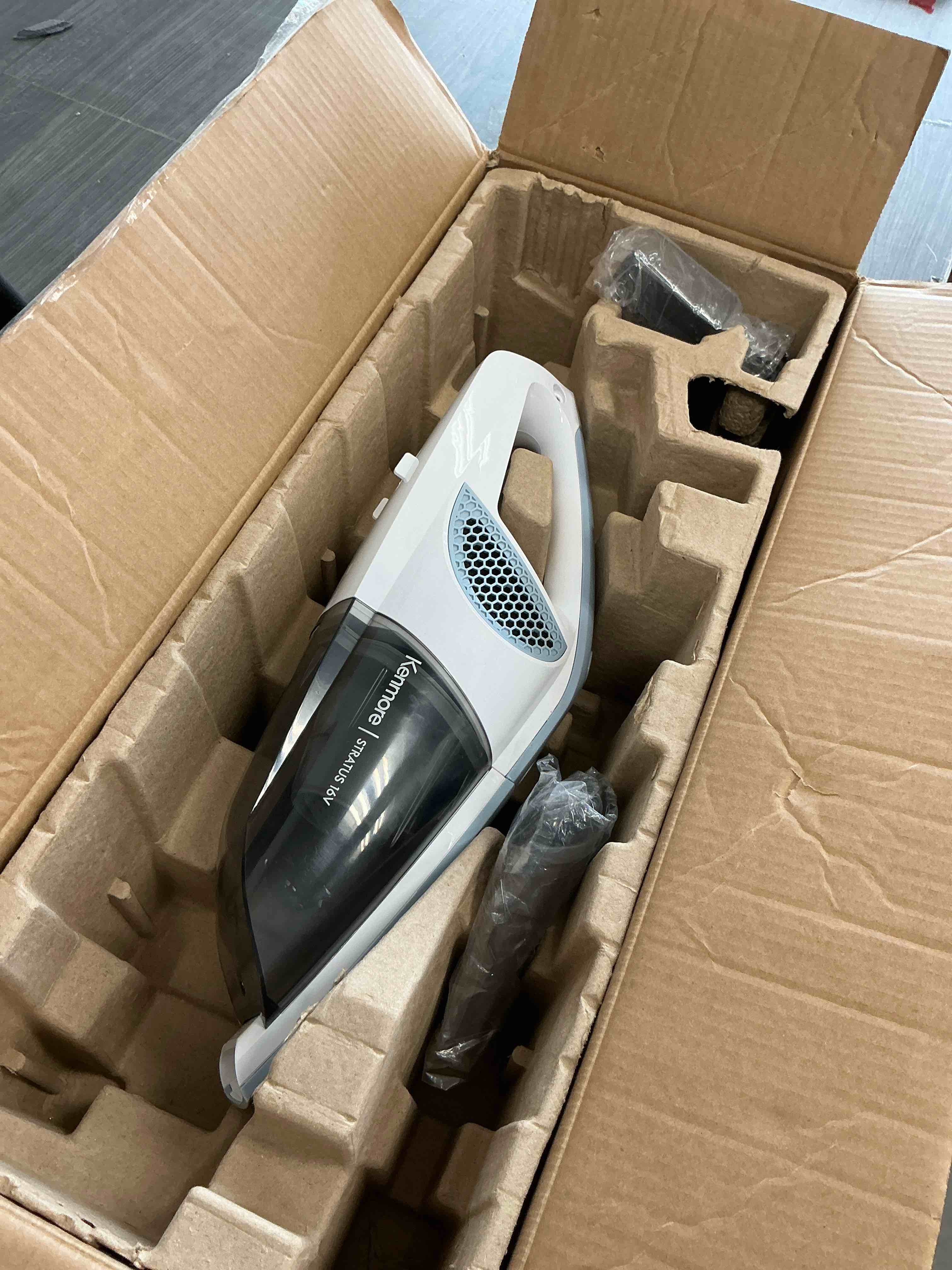 https://s3.amazonaws.com/lotting-images-prod/EmanualPiazza/RED6816516_1758552607164.jpeg