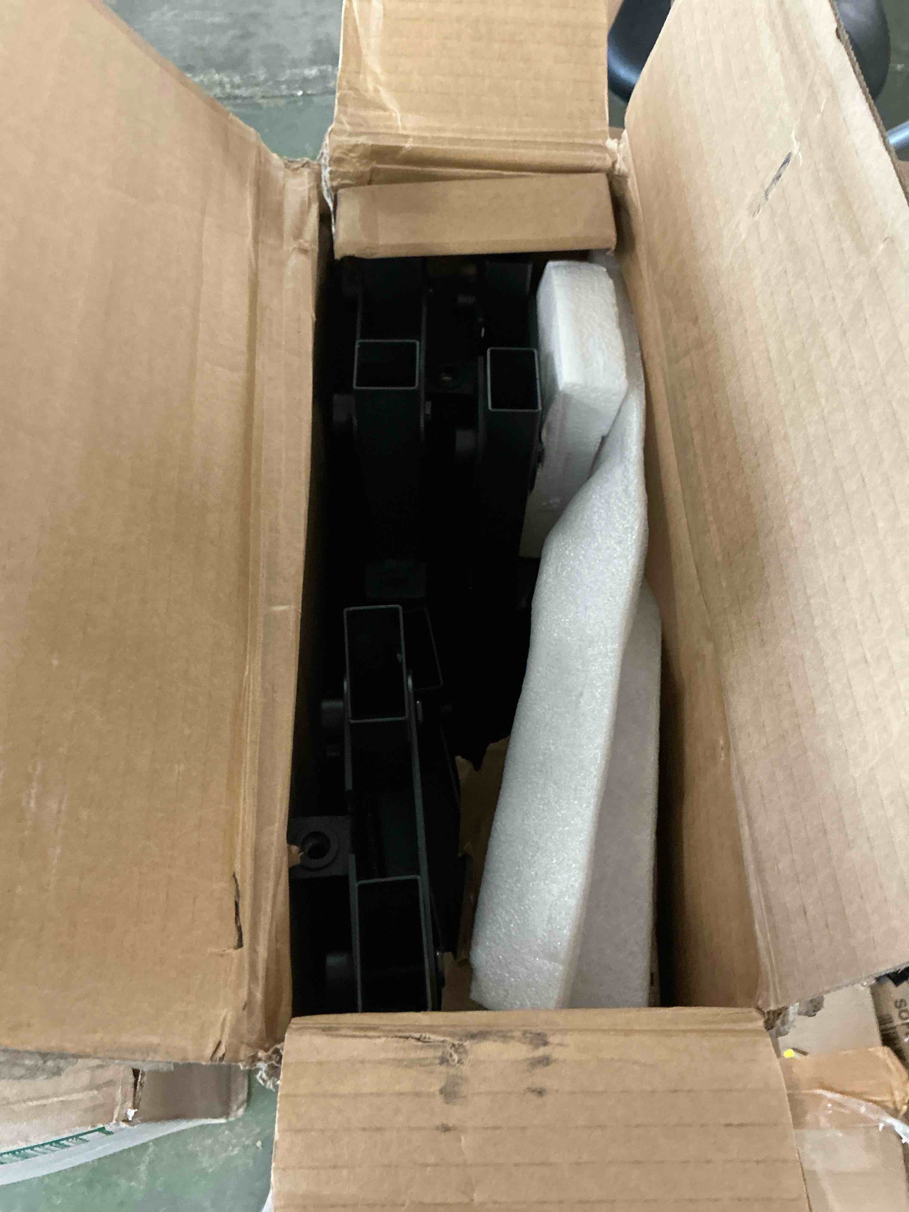 https://s3.amazonaws.com/lotting-images-prod/EmanualPiazza/RED6816612_1758564470041.jpeg