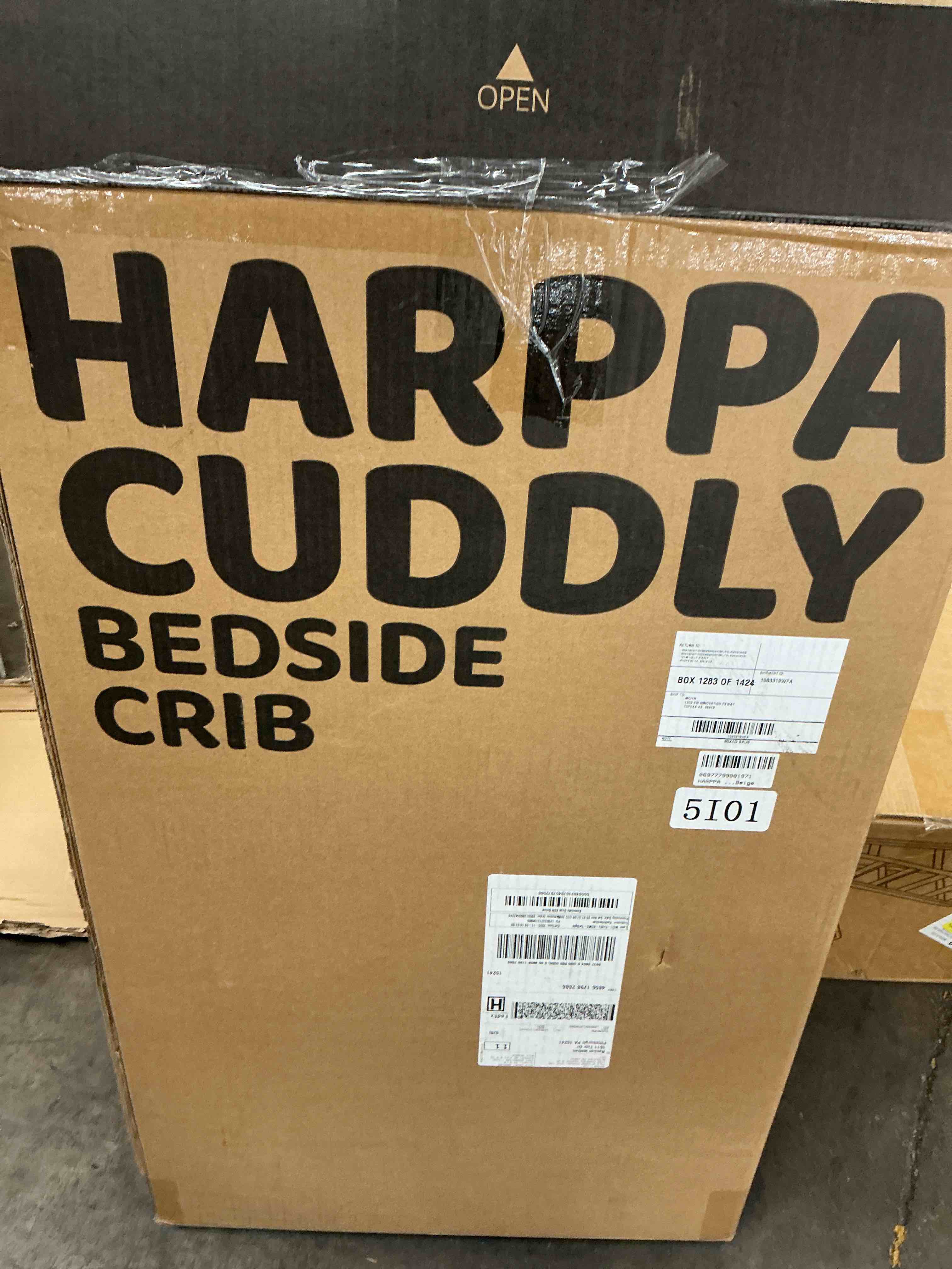 HARPPA Baby Bassinet, 6 Height Adjustable Baby Bassinet with Storage & Wheels for Infants, Beige