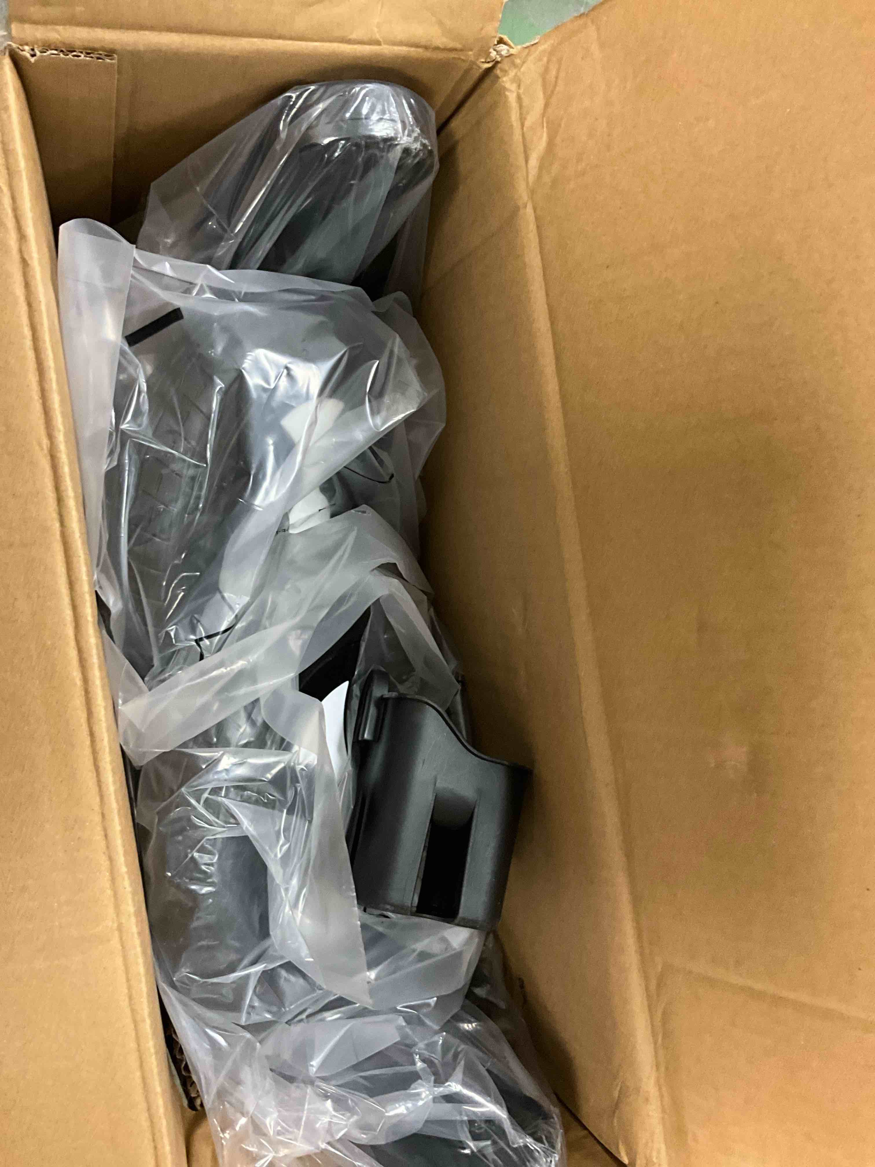 https://s3.amazonaws.com/lotting-images-prod/EmanualPiazza/TEA3572988_1751657551501.jpeg
