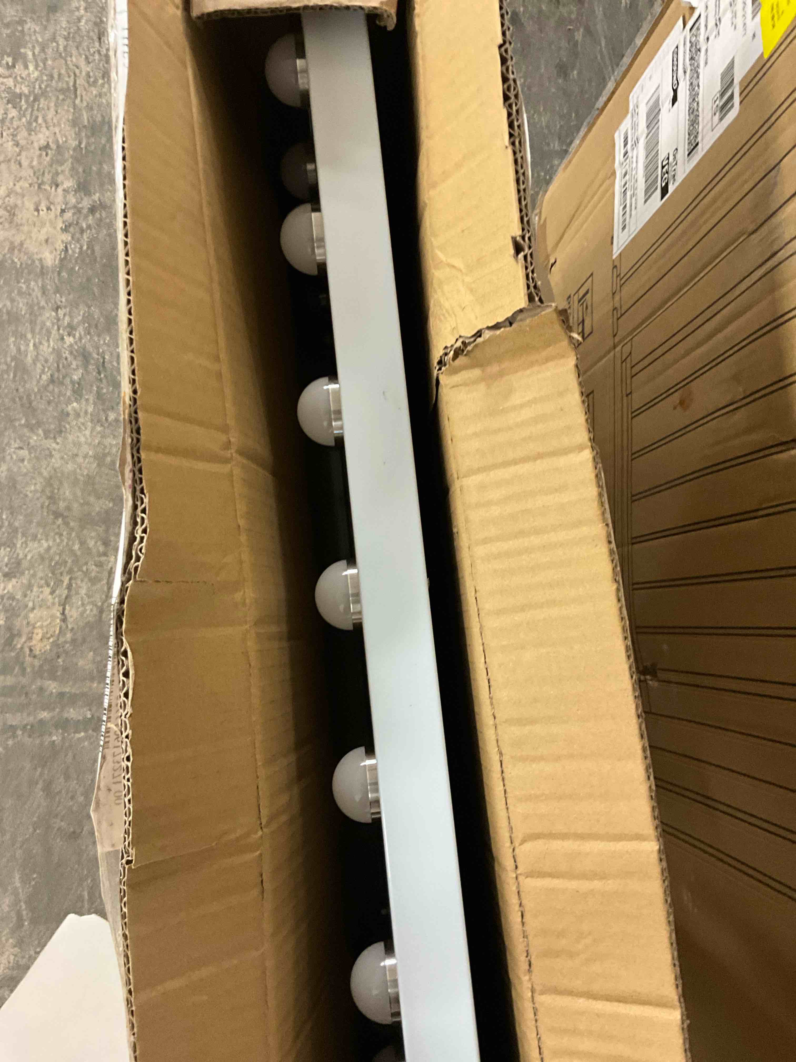 https://s3.amazonaws.com/lotting-images-prod/EmanualPiazza/TEA3574086_1752869461429.jpeg
