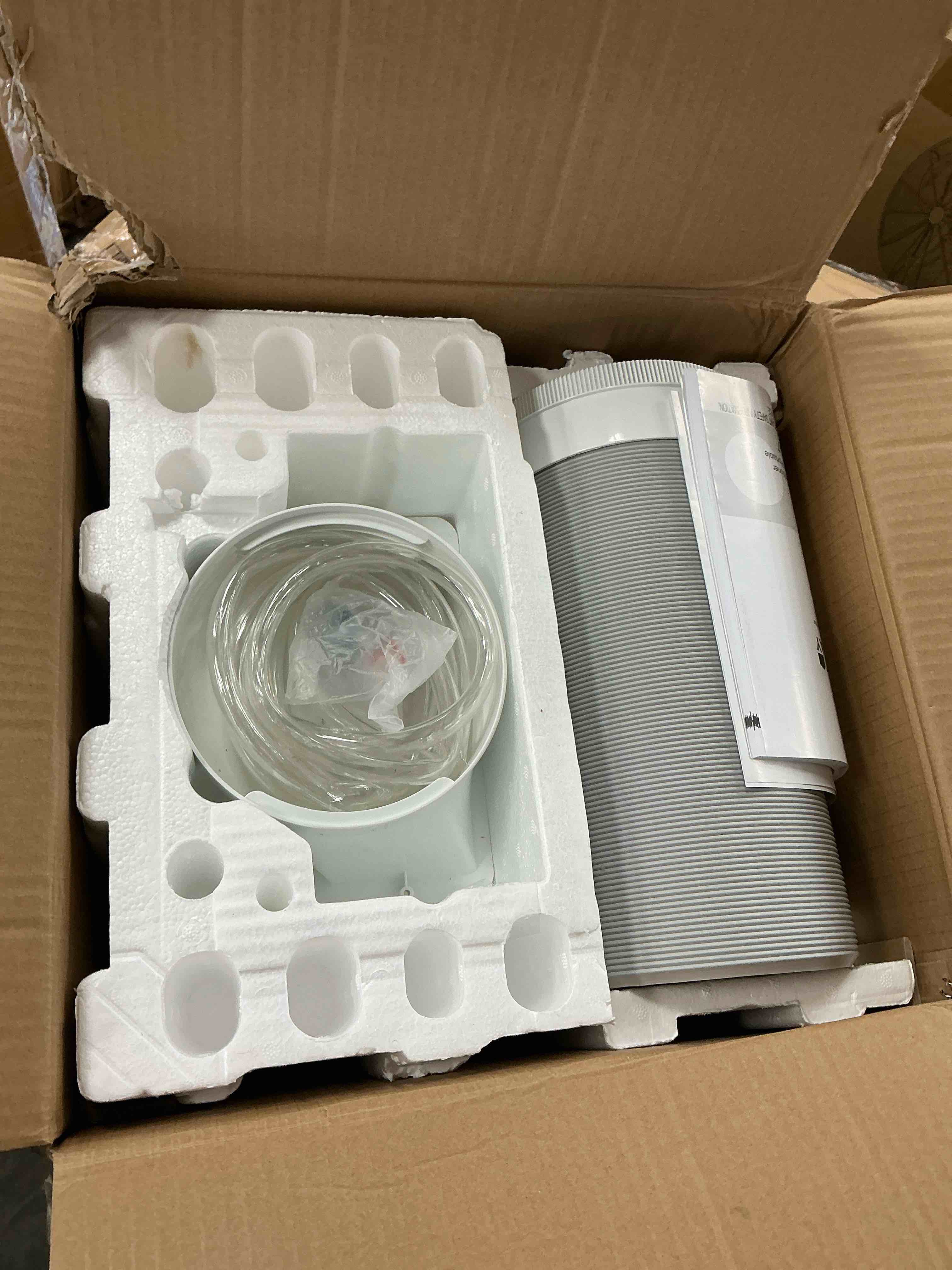 https://s3.amazonaws.com/lotting-images-prod/EmanualPiazza/TEA3575250_1754492504706.jpeg