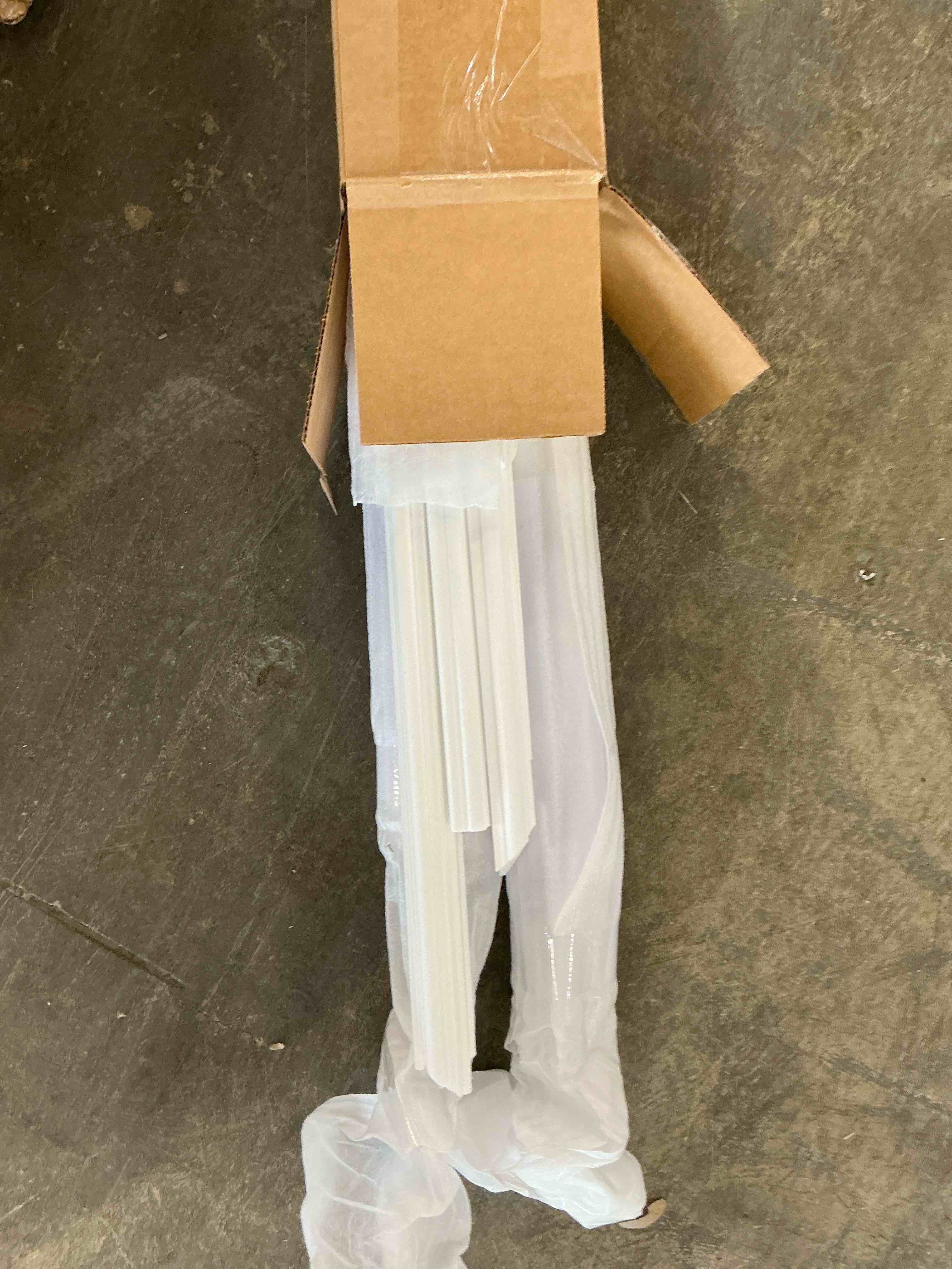https://s3.amazonaws.com/lotting-images-prod/EmanualPiazza/TEA3575993_1756139790859.jpeg