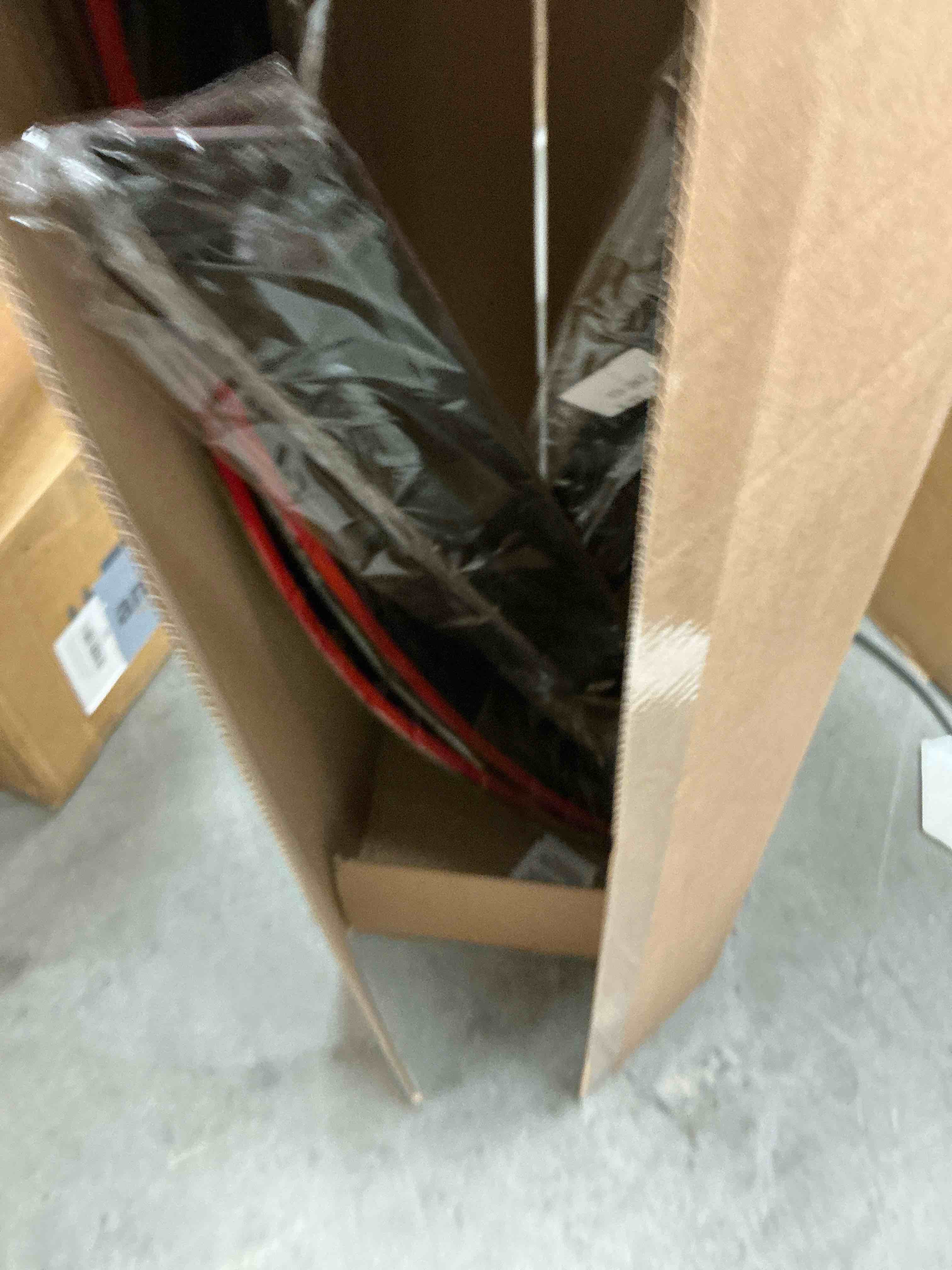 https://s3.amazonaws.com/lotting-images-prod/EmanualPiazza/TEA3576032_1756143571120.jpeg